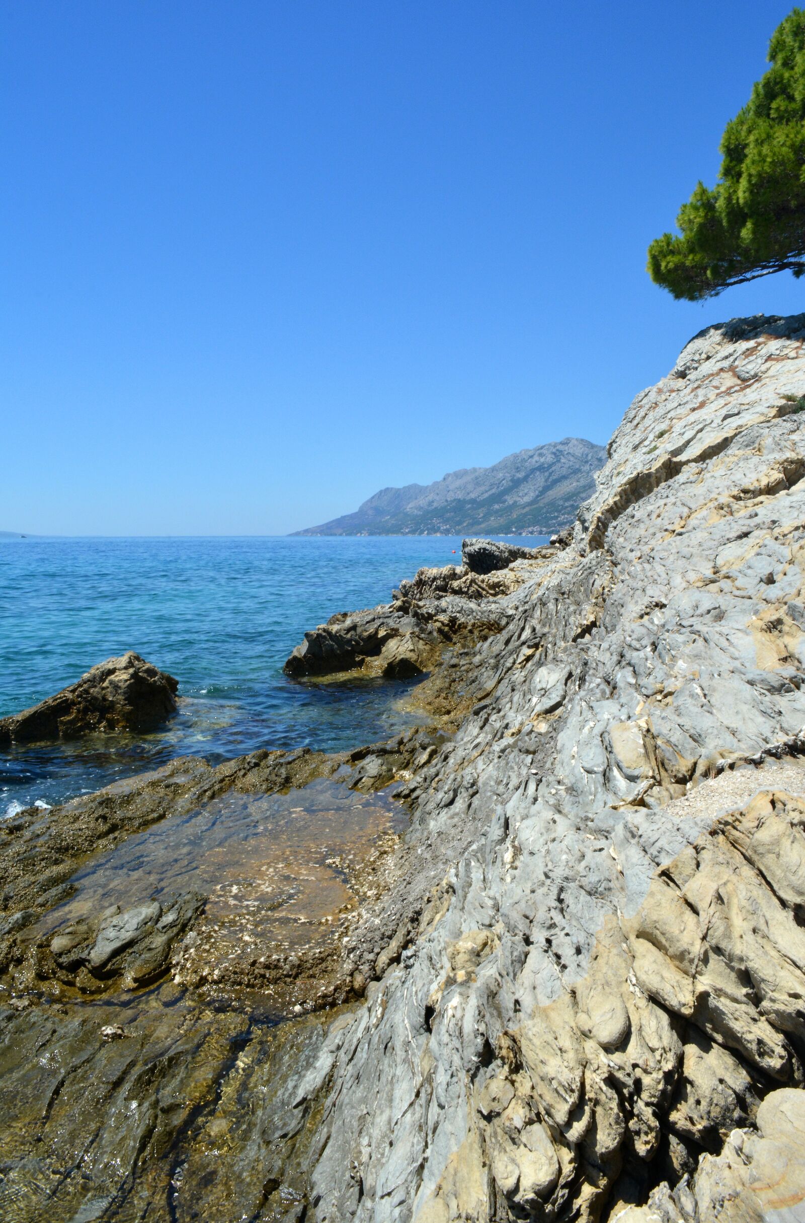 Nikon D5200 sample photo. Seaside, sea, rocks photography