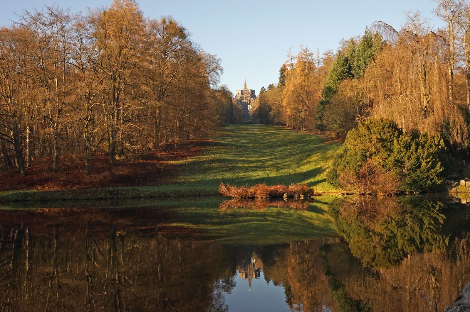 Sony a7 + Sony FE 24-240mm F3.5-6.3 OSS sample photo. Kassel, world heritage, mountain photography