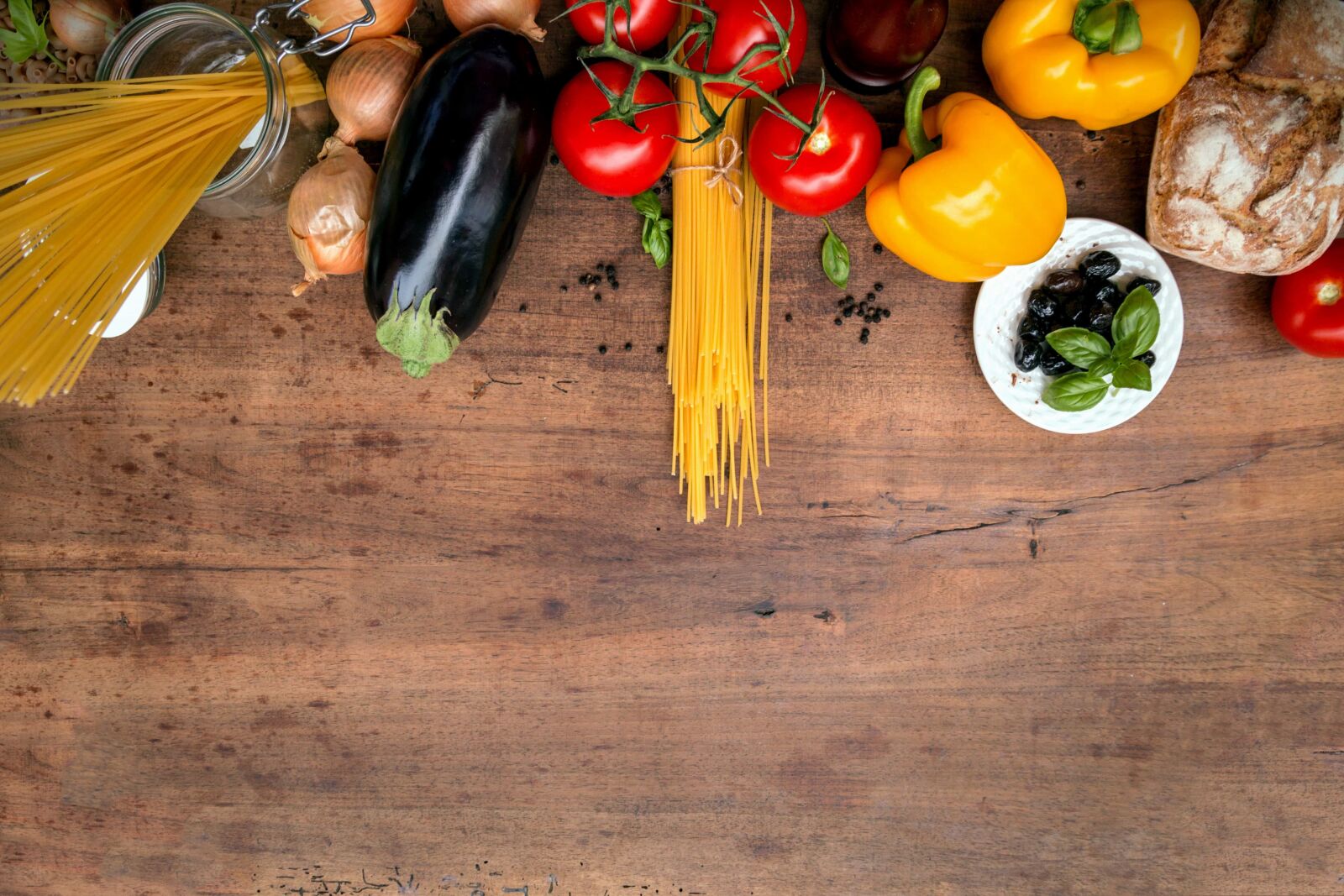 Canon EOS 70D sample photo. Wood, table, food, organic photography
