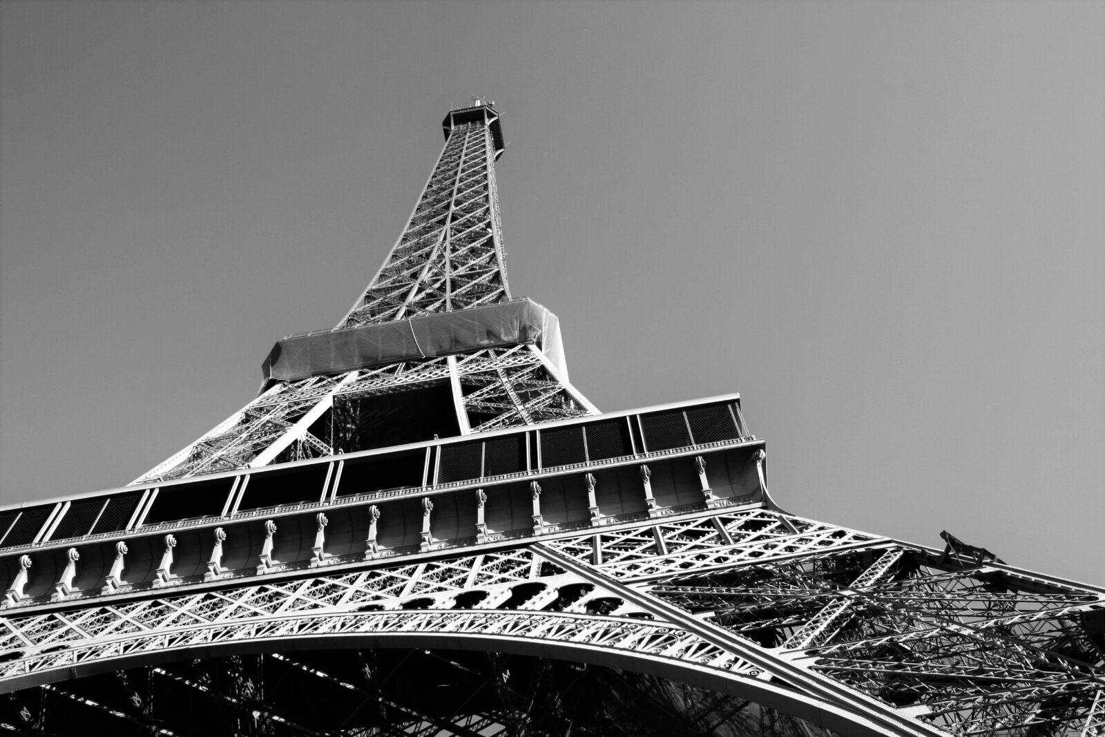 Canon EOS 350D (EOS Digital Rebel XT / EOS Kiss Digital N) sample photo. Monument, eiffel tower, paris photography