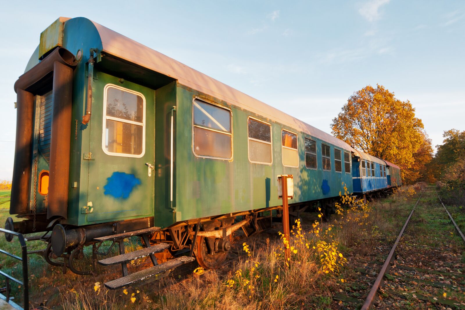 Nikon D90 sample photo. Abandoned, train, railway line photography