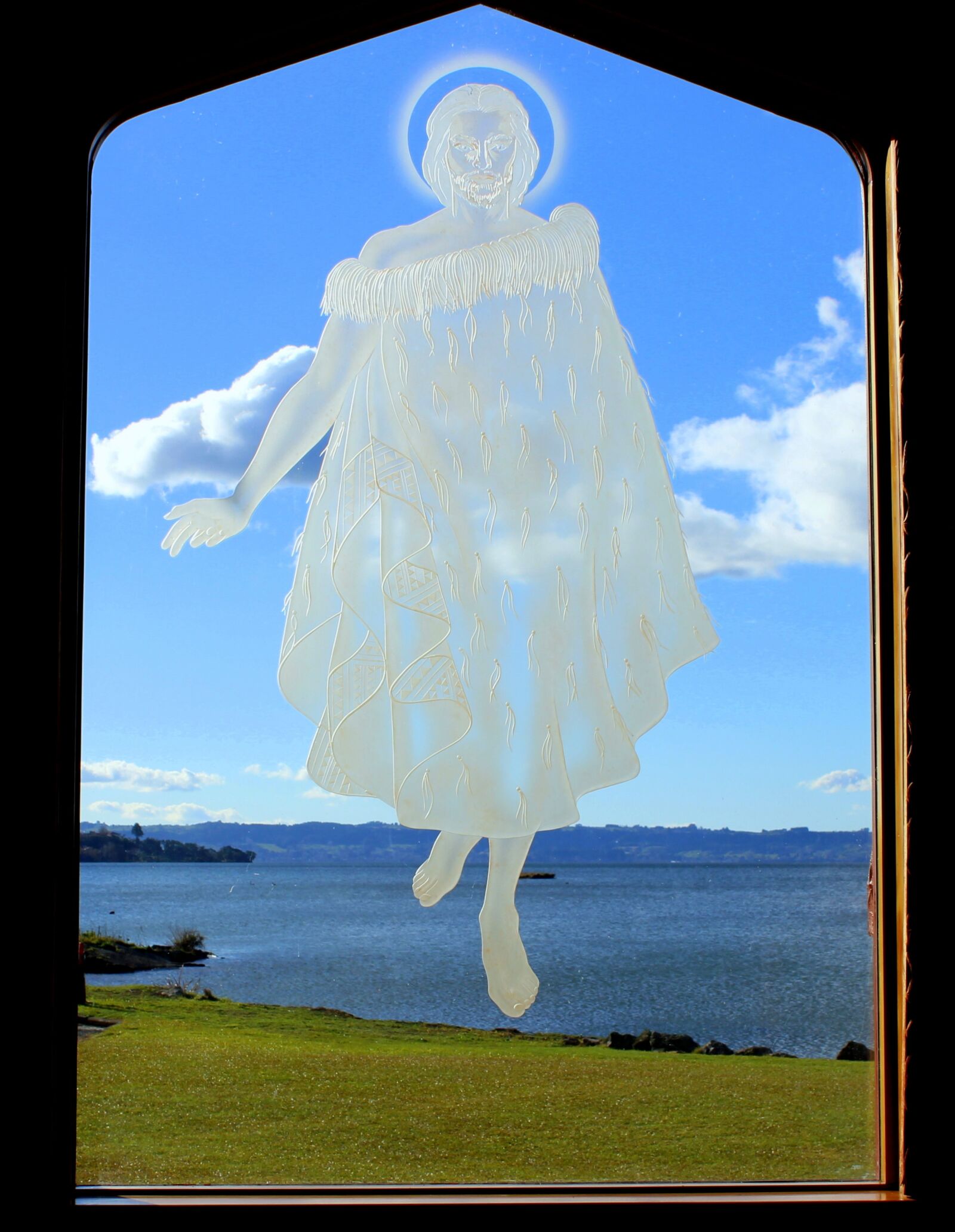Canon EOS 600D (Rebel EOS T3i / EOS Kiss X5) sample photo. Jesus, window, jesus walks photography