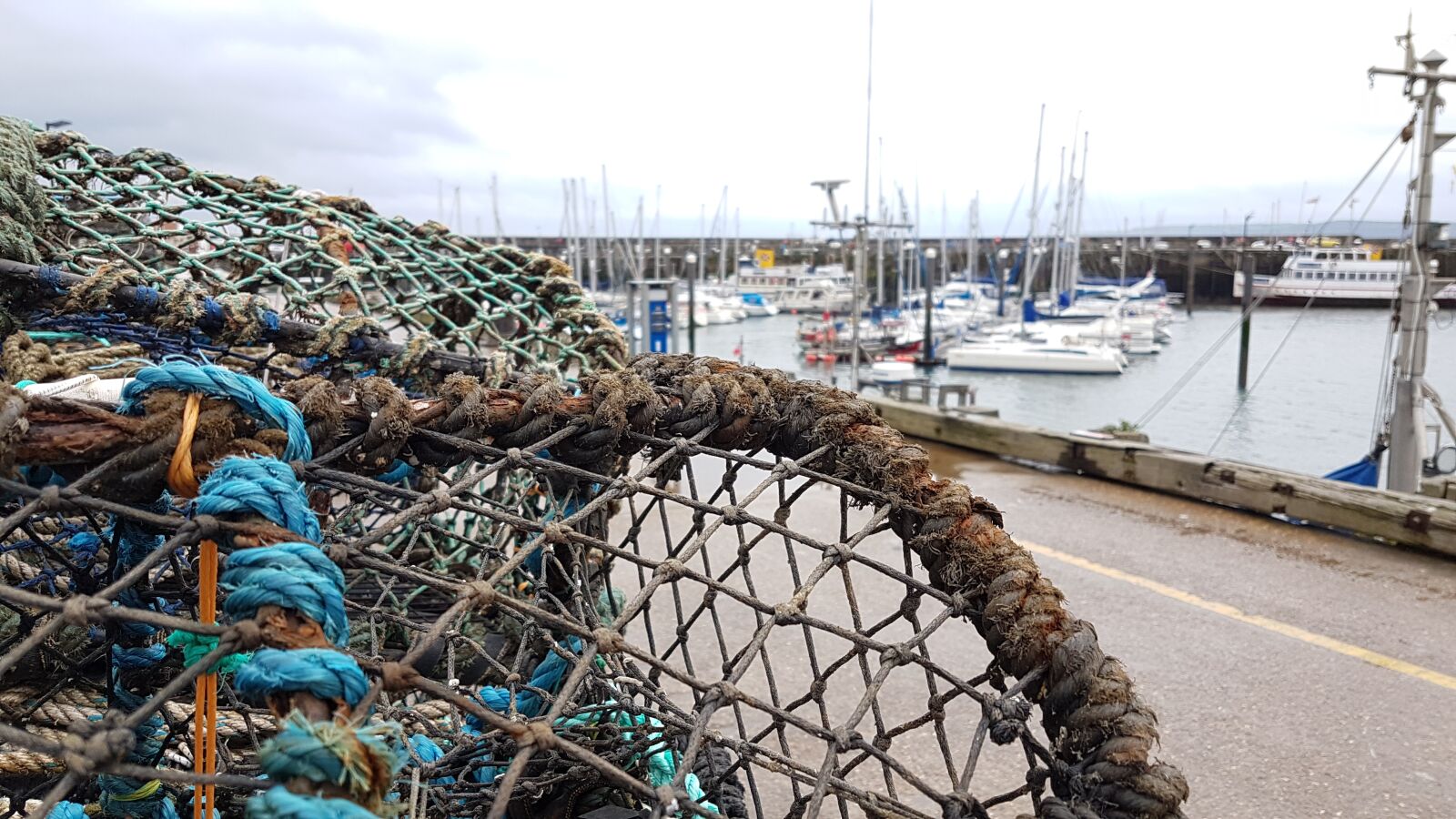 Samsung Galaxy S7 Edge sample photo. Scarborough, boats, fishing photography