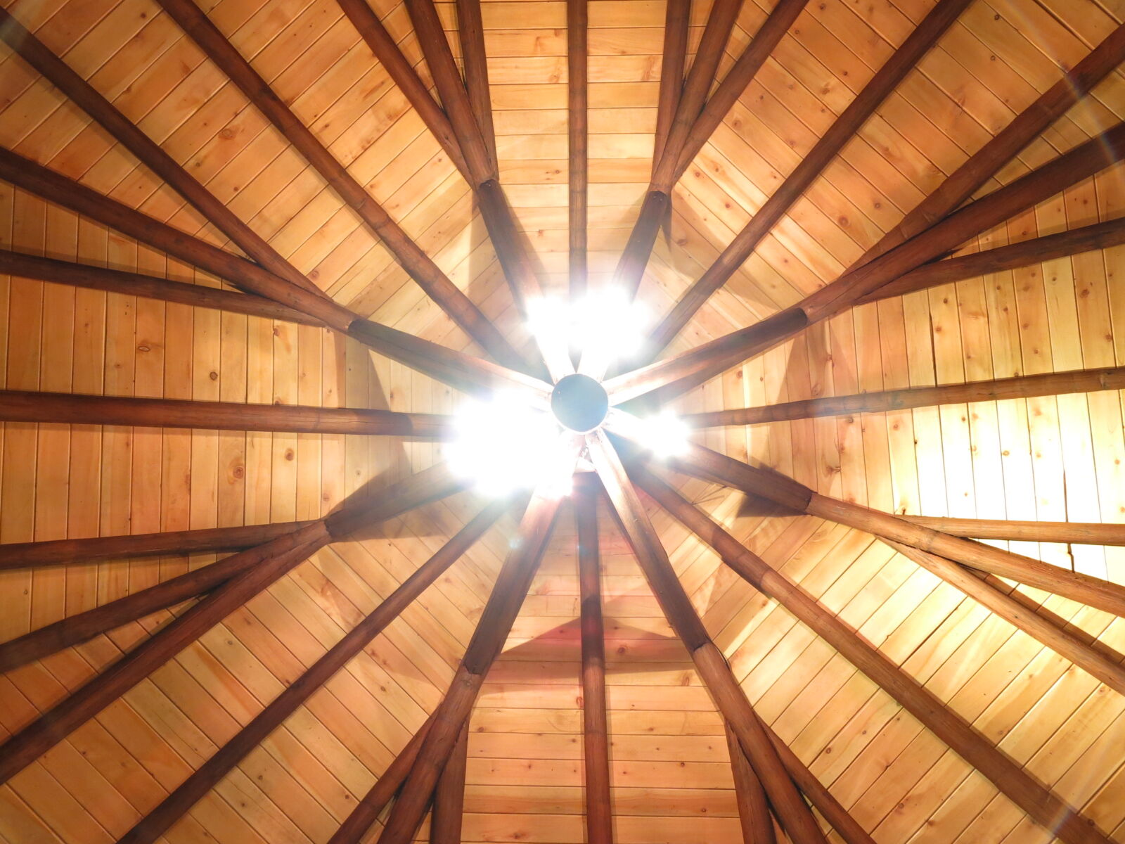 Canon PowerShot G15 sample photo. Ceiling, lamps, light photography