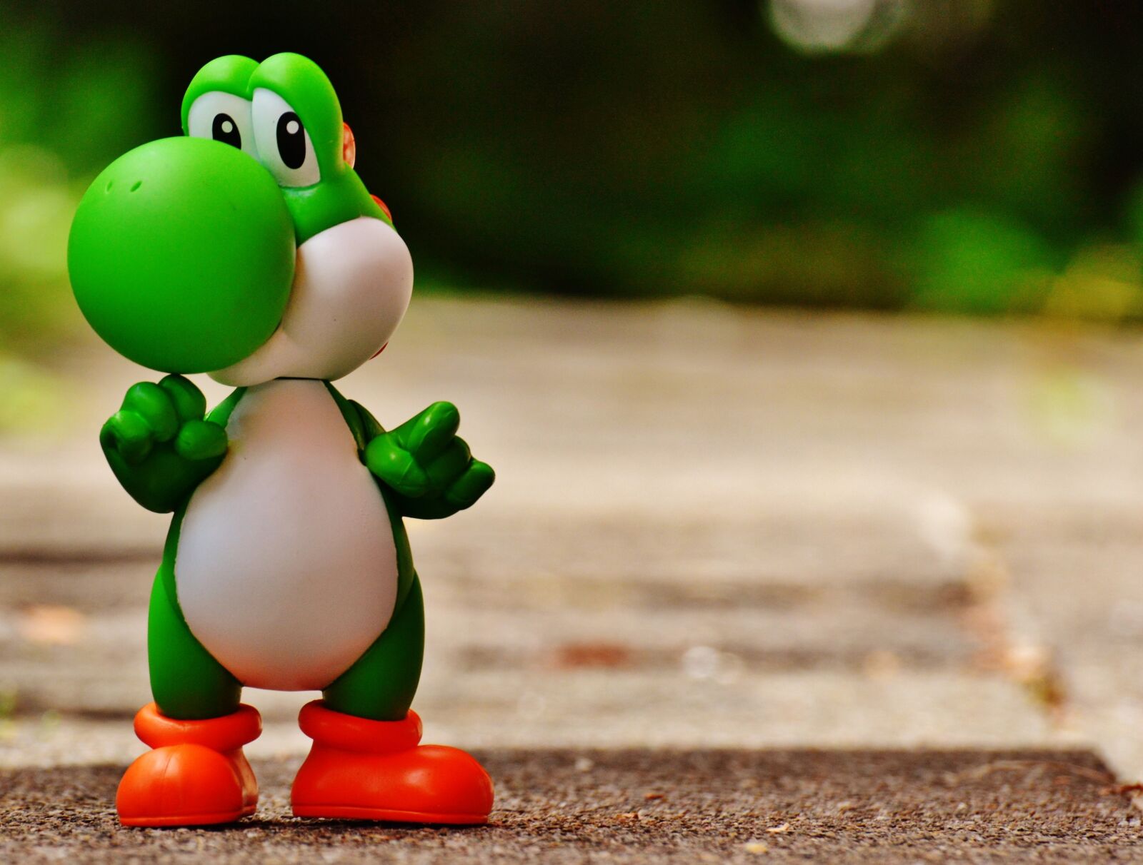 Nikon D3200 sample photo. Yoschi, figure, funny photography