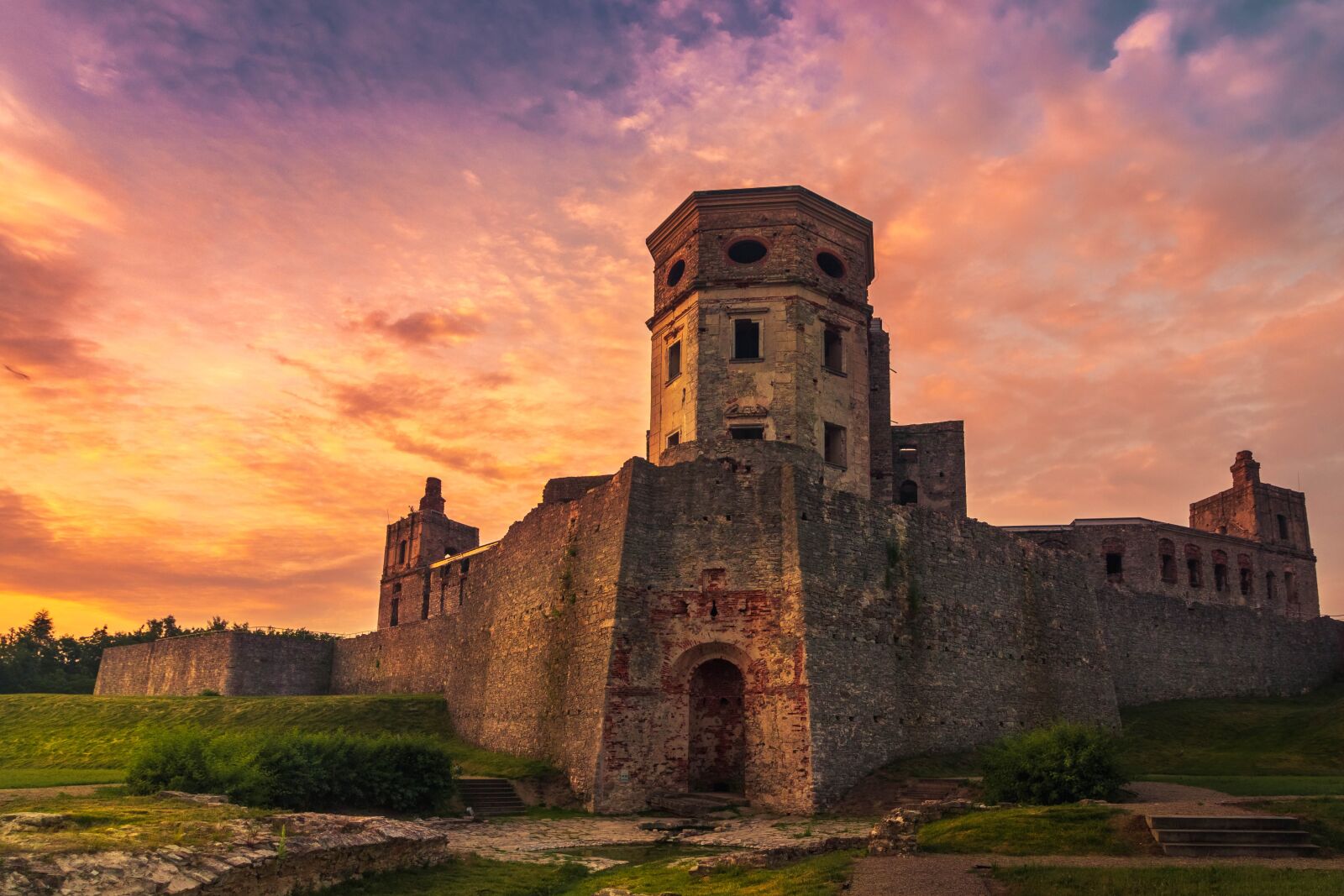Canon EOS 700D (EOS Rebel T5i / EOS Kiss X7i) sample photo. Castle, the ruins of photography
