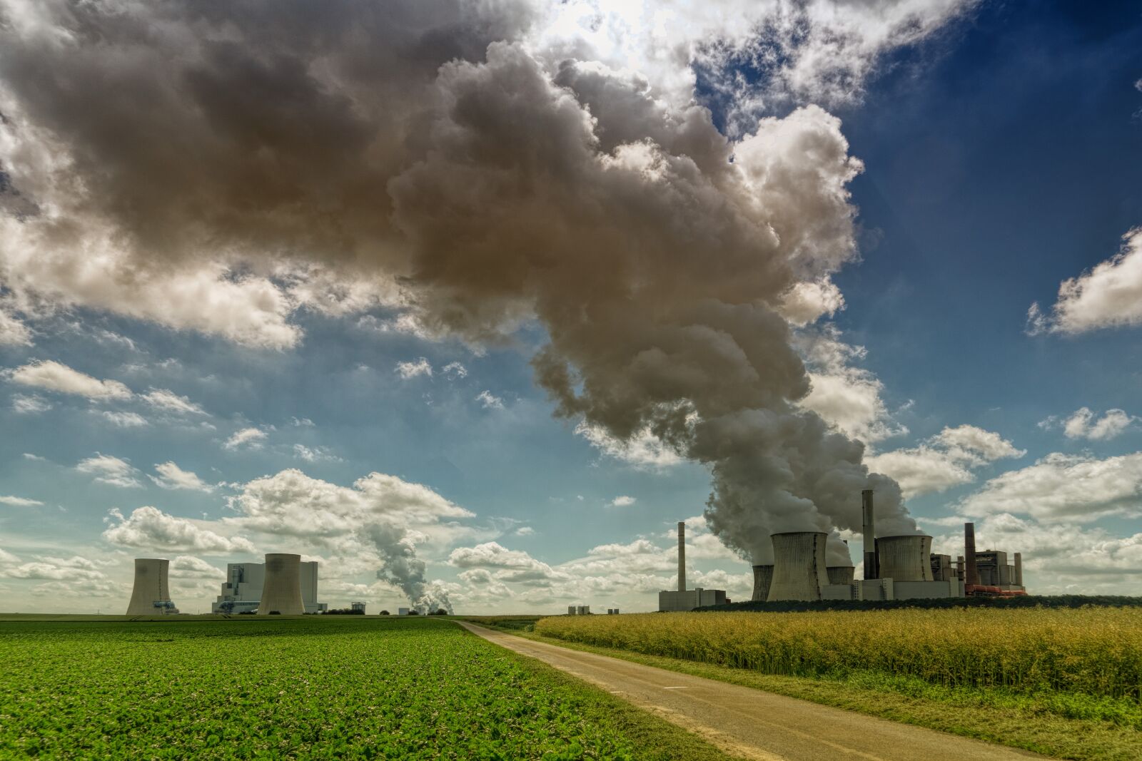 Sony a7 II + Sony FE 24-240mm F3.5-6.3 OSS sample photo. Power plant, brown coal photography