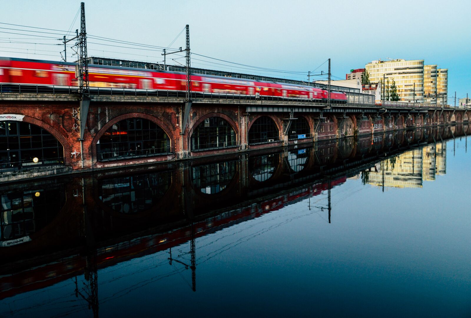Nikon D610 sample photo. City, railway station, train photography