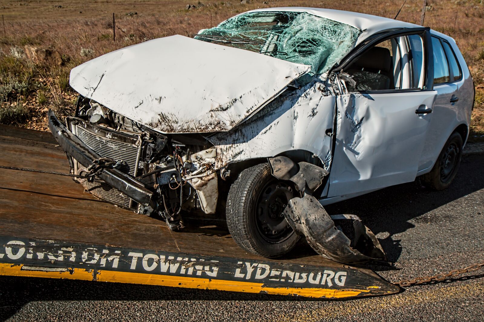 Canon EOS 70D sample photo. Car accident, damage, crash photography