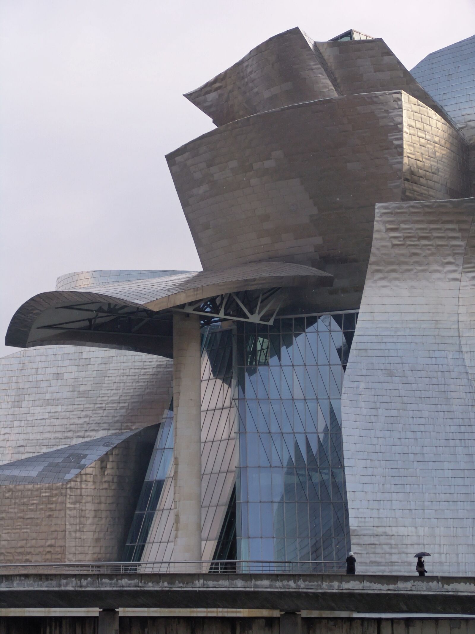Sony DSC-F828 sample photo. Bilbao, guggenheim, museum photography