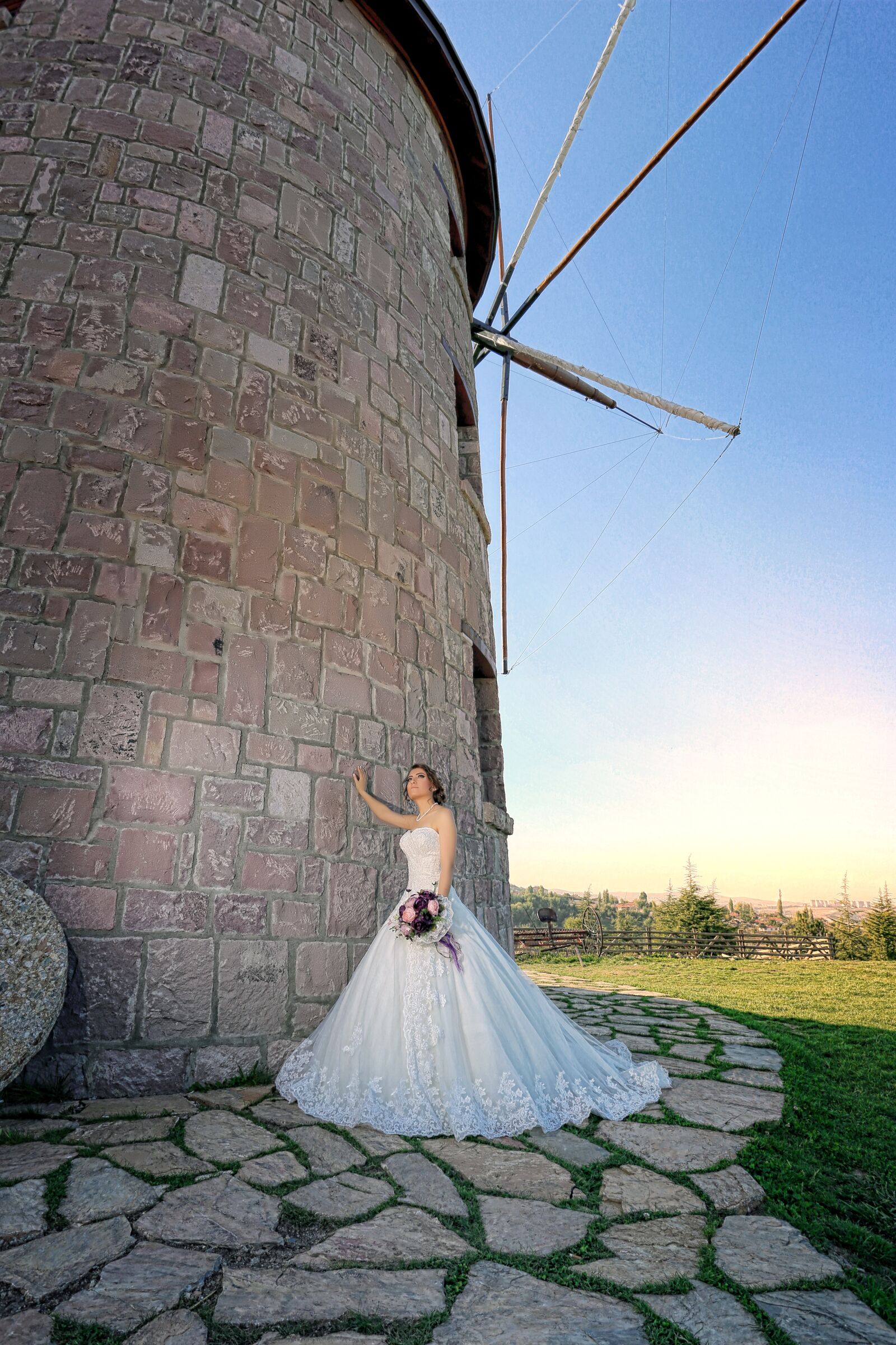 Canon EOS 6D + Canon EF 17-40mm F4L USM sample photo. Bridal, portrait, woman photography