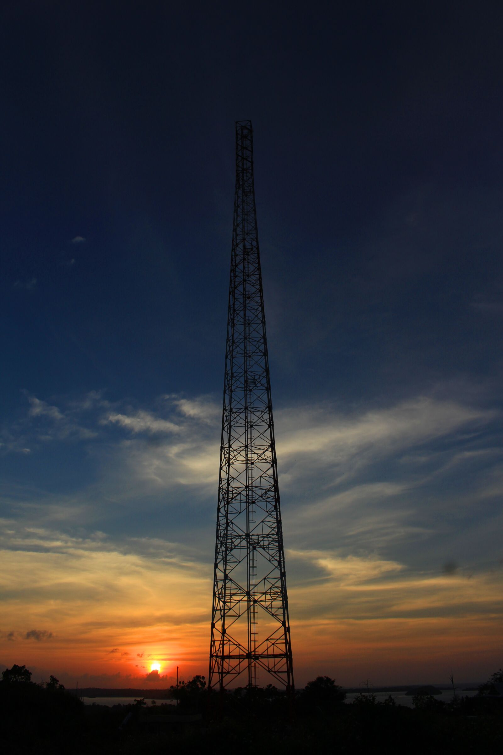 Canon EOS 700D (EOS Rebel T5i / EOS Kiss X7i) sample photo. Sunset, view, sun photography