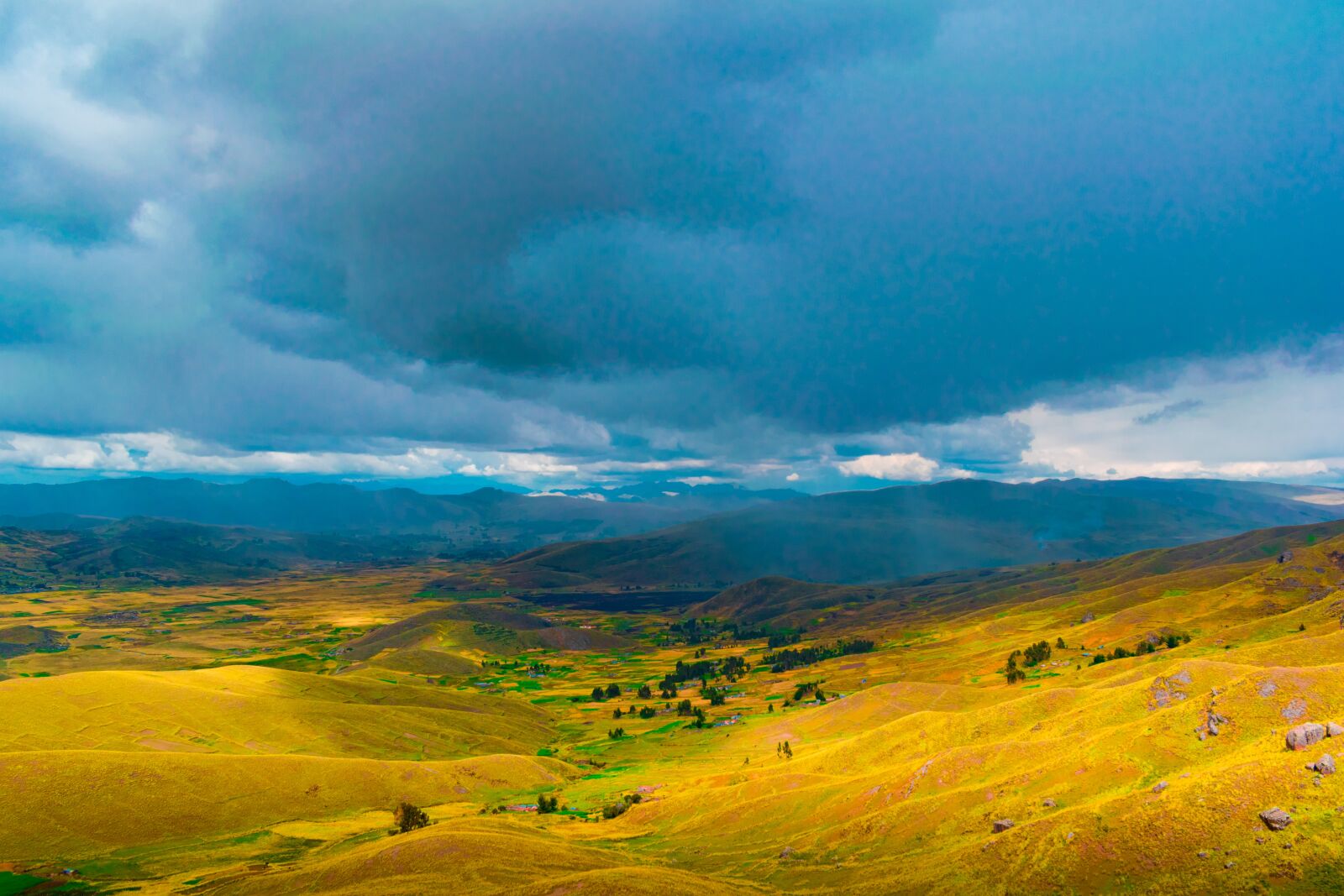 Nikon D3500 sample photo. Mountain, cloudy sky, rolling photography