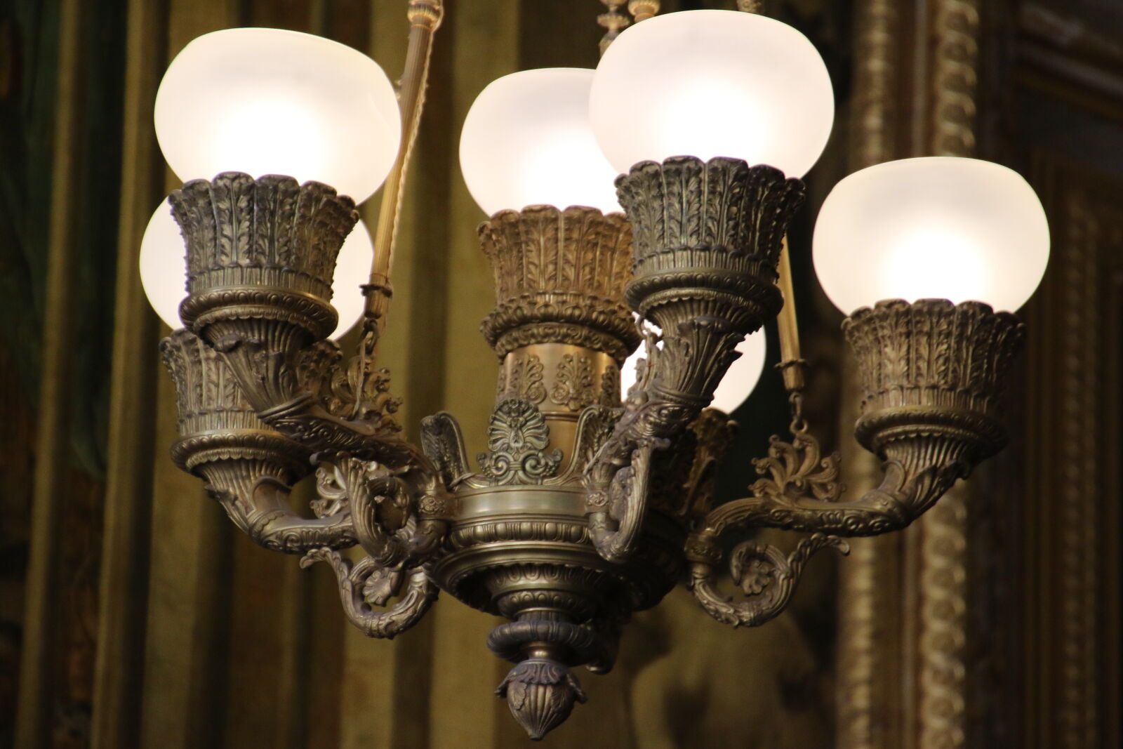 Canon EOS 7D Mark II sample photo. Bronze, chandelier, france, french photography