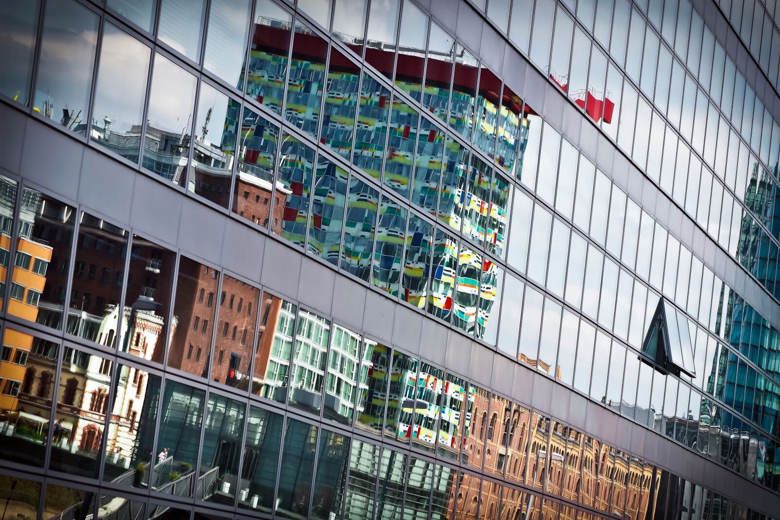 Olympus OM-D E-M10 sample photo. Architecture, glass, building photography