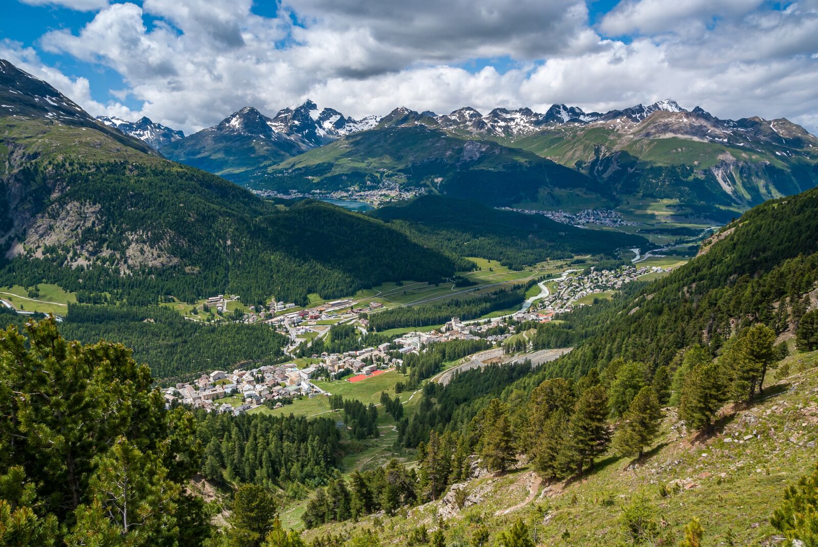 Sony Alpha DSLR-A100 sample photo. Mountains, valley, forest photography