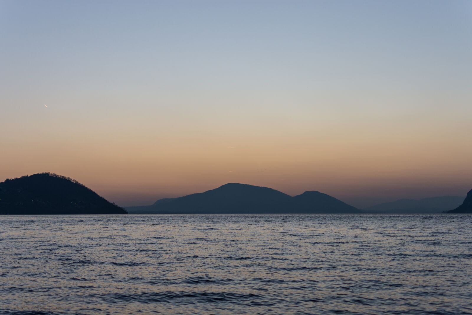 Nikon D7200 sample photo. Sunset, waters, landscape photography