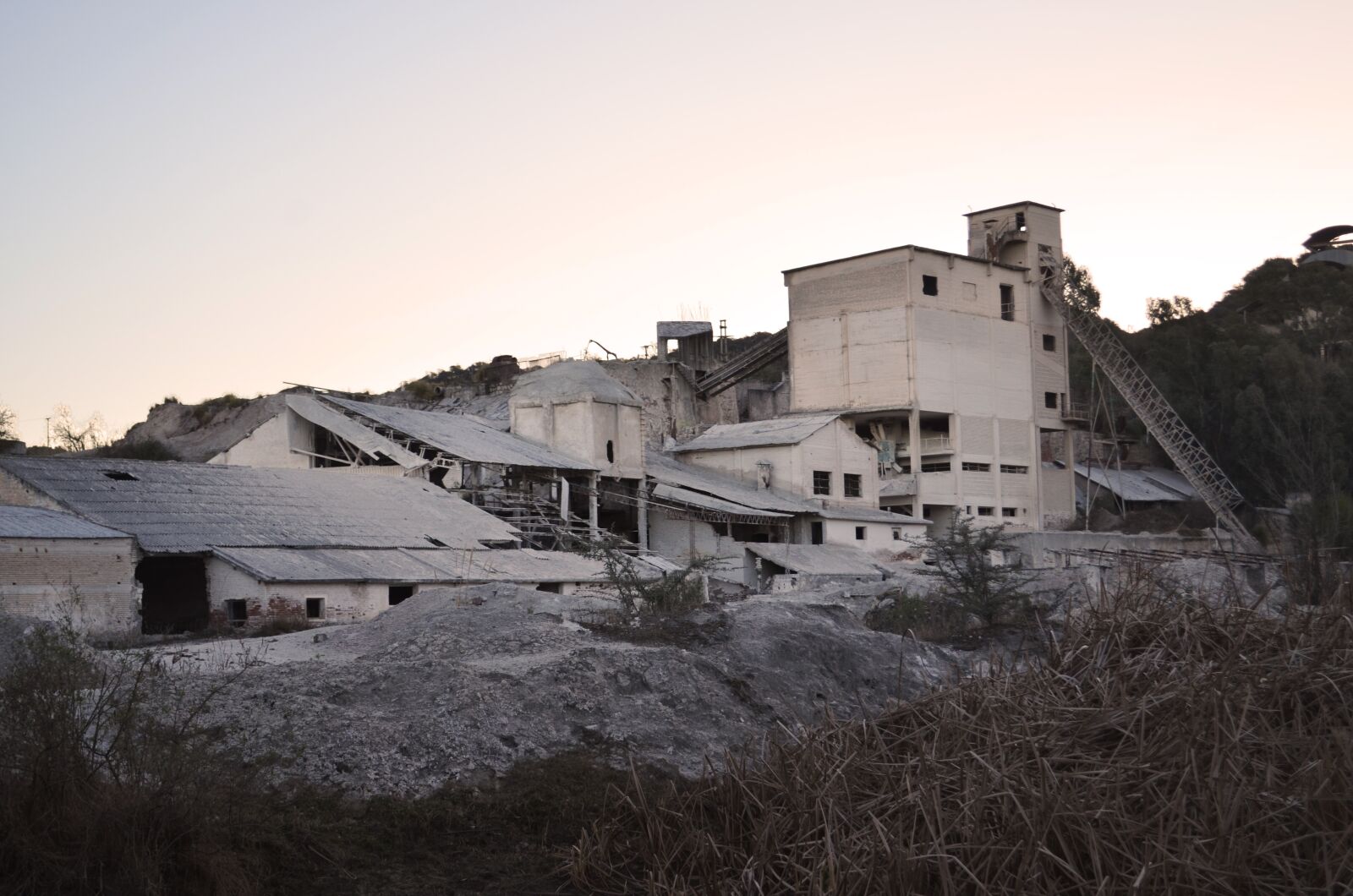 Nikon D5100 sample photo. Structure, factory, abandoned photography