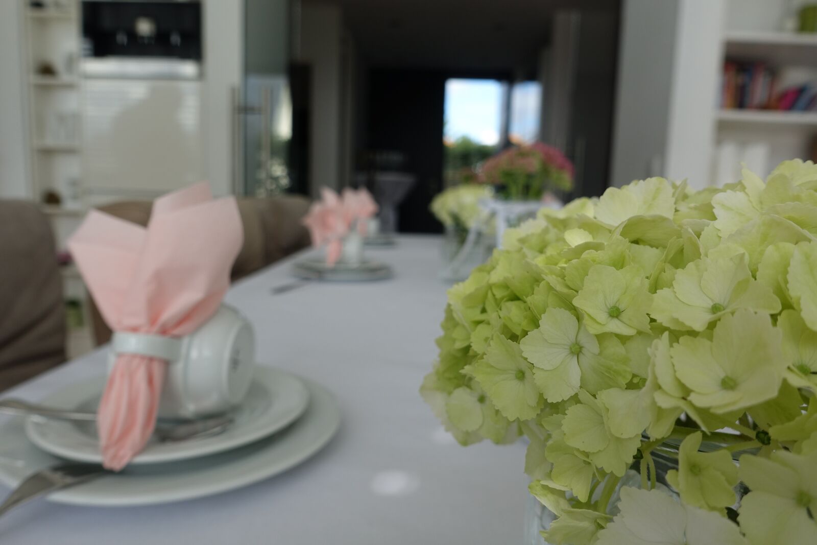 Sony Cyber-shot DSC-RX100 IV sample photo. Eat, gourmet, buffet photography