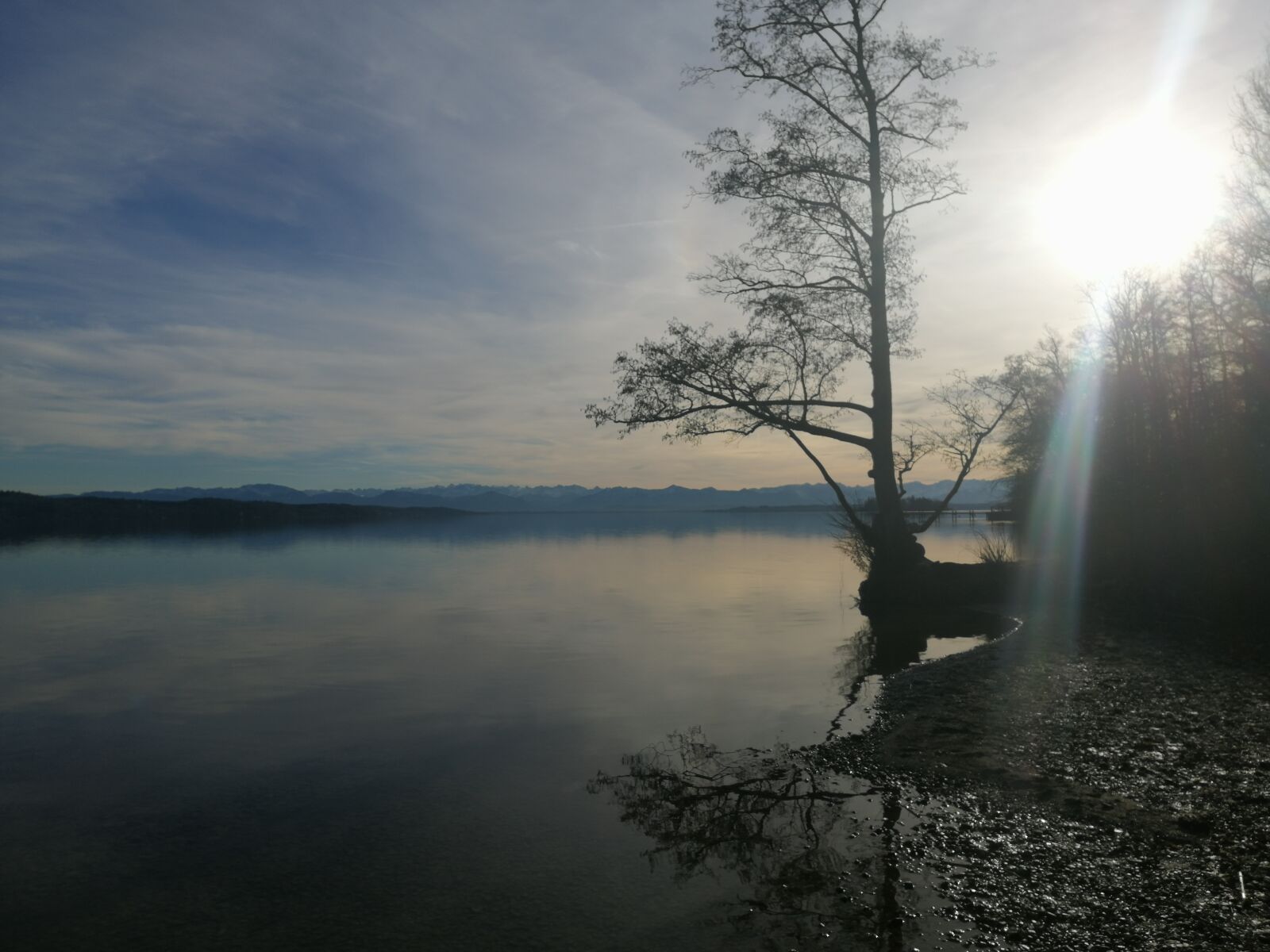 HUAWEI SNE-LX1 sample photo. Lake, the sun, nature photography
