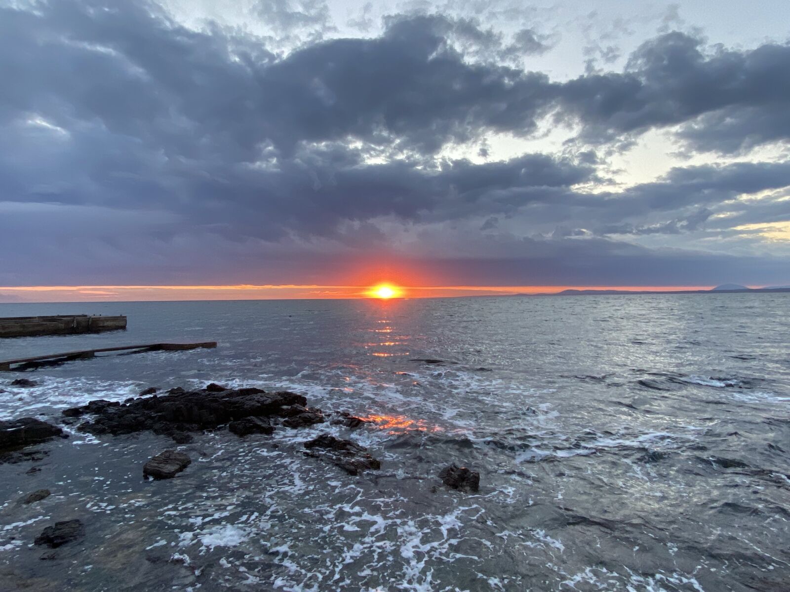 iPhone 11 Pro back triple camera 1.54mm f/2.4 sample photo. Sea, sunset, sky photography