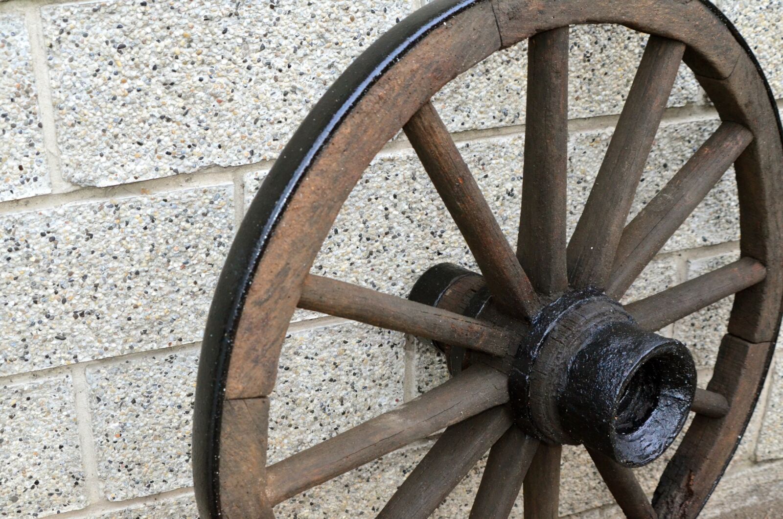 Nikon D5100 sample photo. Cart, wheel, l cs photography