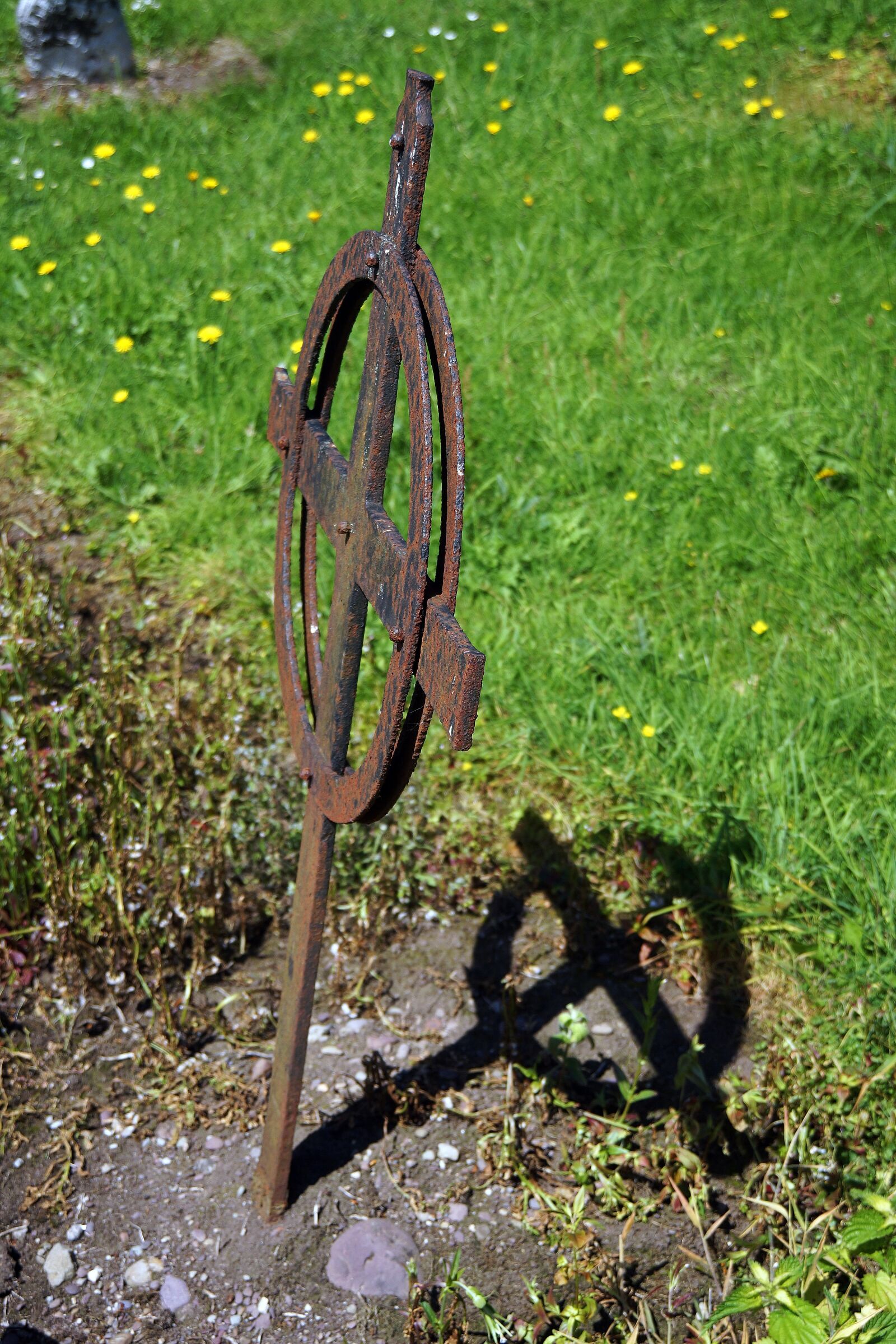 Sony Alpha NEX-7 sample photo. Old, irish, grave photography