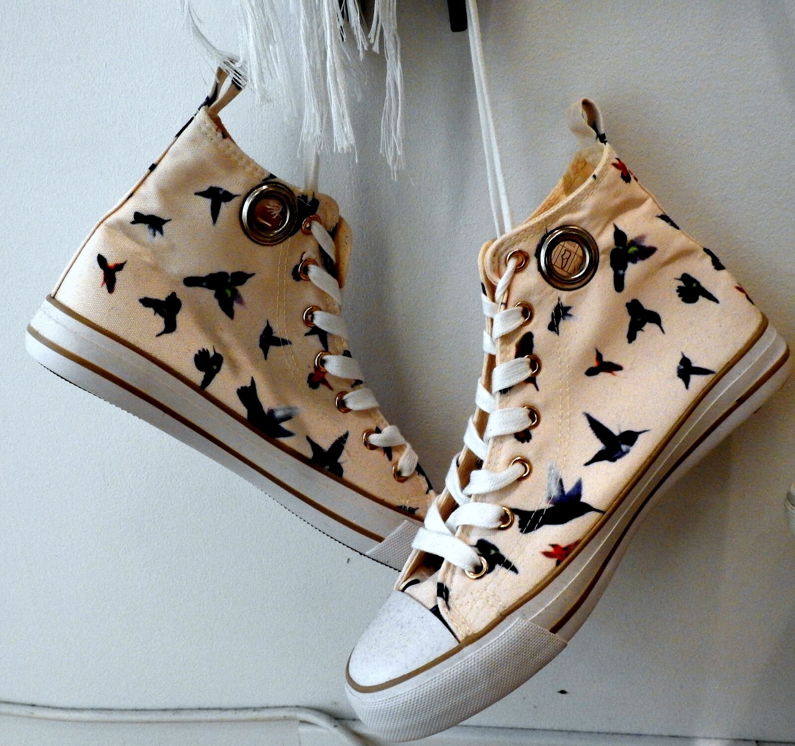 Nikon Coolpix P900 sample photo. Sneakers, footwear, sports shoes photography