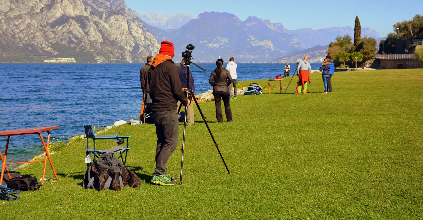 Nikon D7100 sample photo. Photographer, easel, lake photography