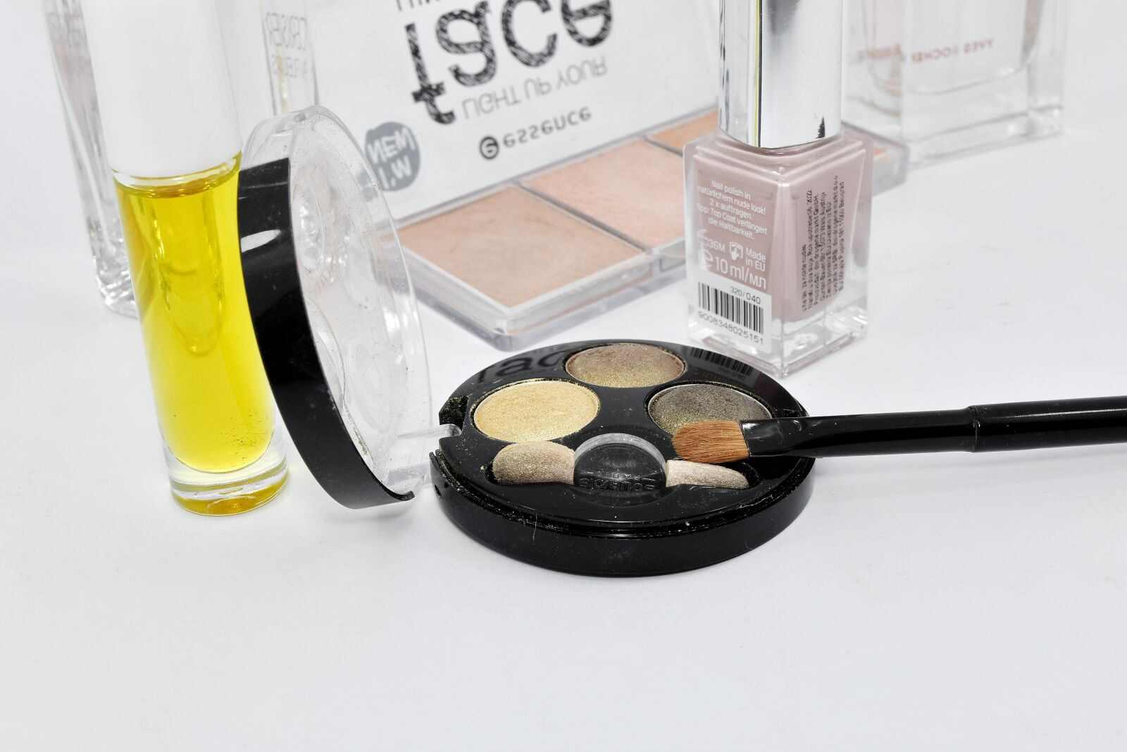 Nikon D5500 sample photo. Oil, perfume, still life photography