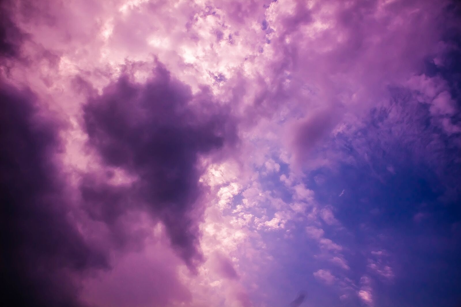 Canon EOS 100D (EOS Rebel SL1 / EOS Kiss X7) sample photo. Cloud, the sky, black photography