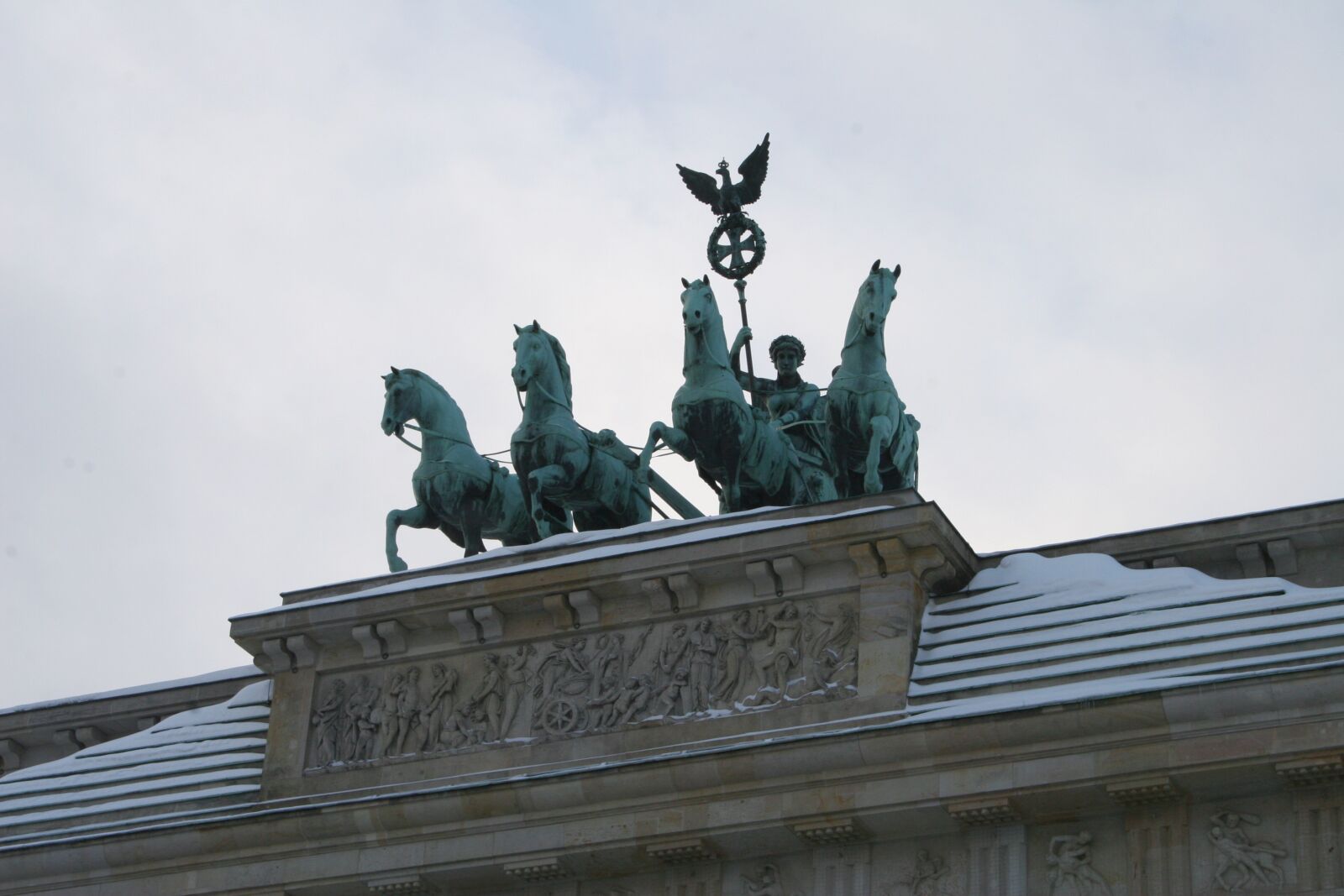 Canon EOS 20D sample photo. Berlin, landmark, brandenburg gate photography