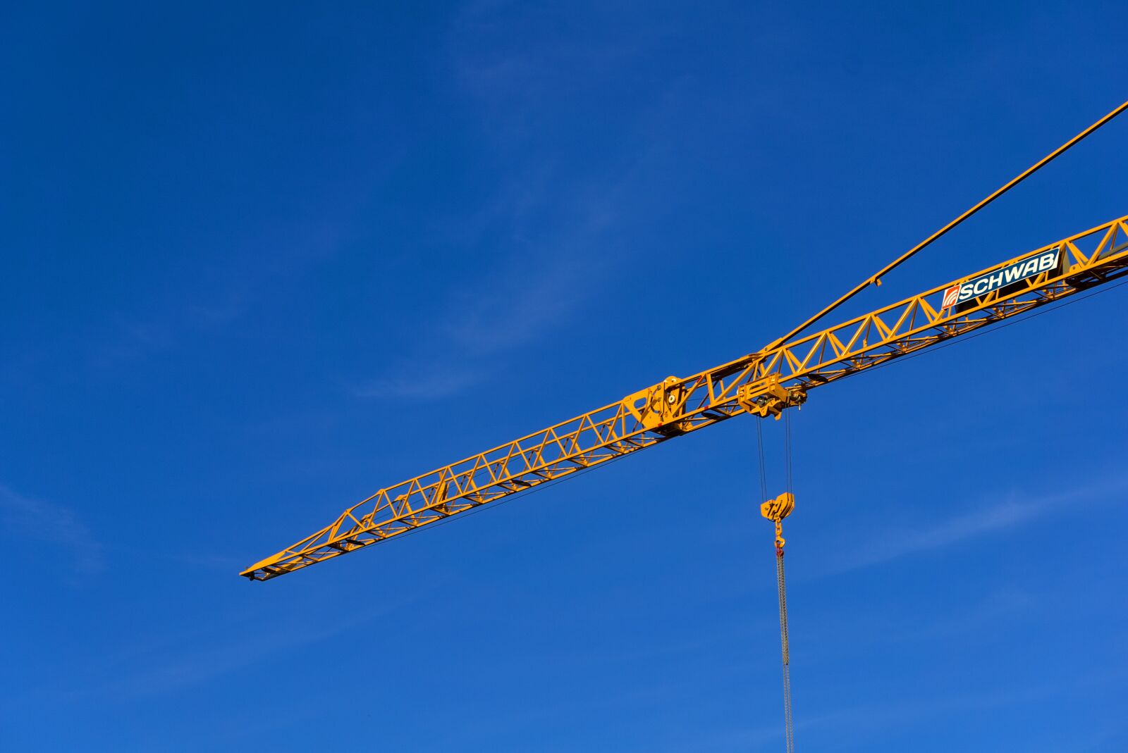 Sony E 55-210mm F4.5-6.3 OSS sample photo. Crane, baukran, load crane photography