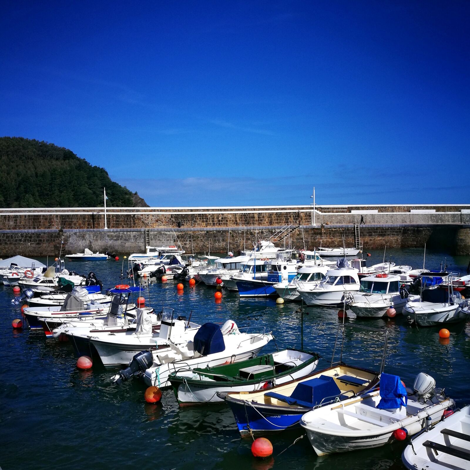 HUAWEI P9 sample photo. Port, boat, spring photography