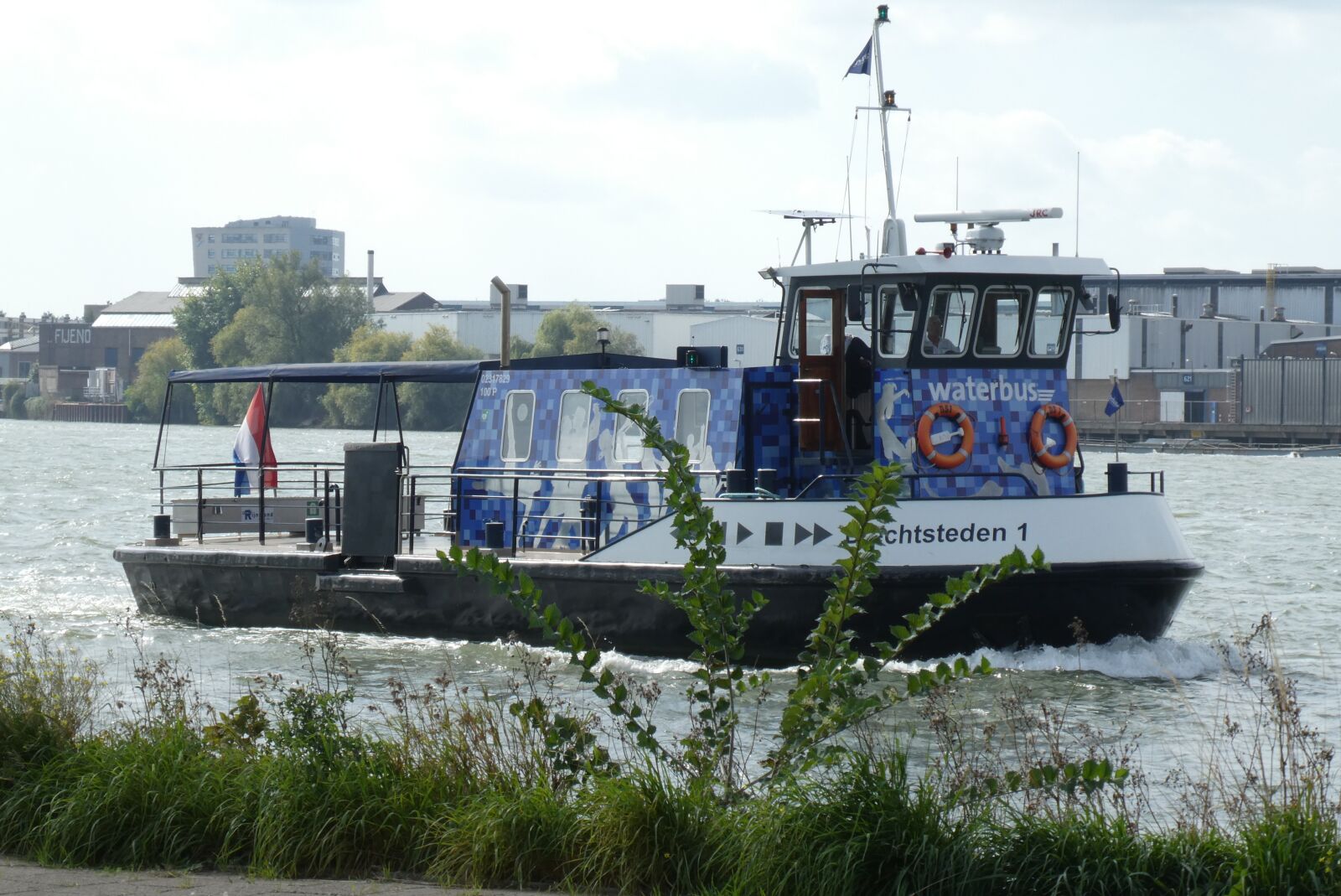 Panasonic Lumix DC-ZS70 (Lumix DC-TZ90) sample photo. Water bus, vessel, boat photography