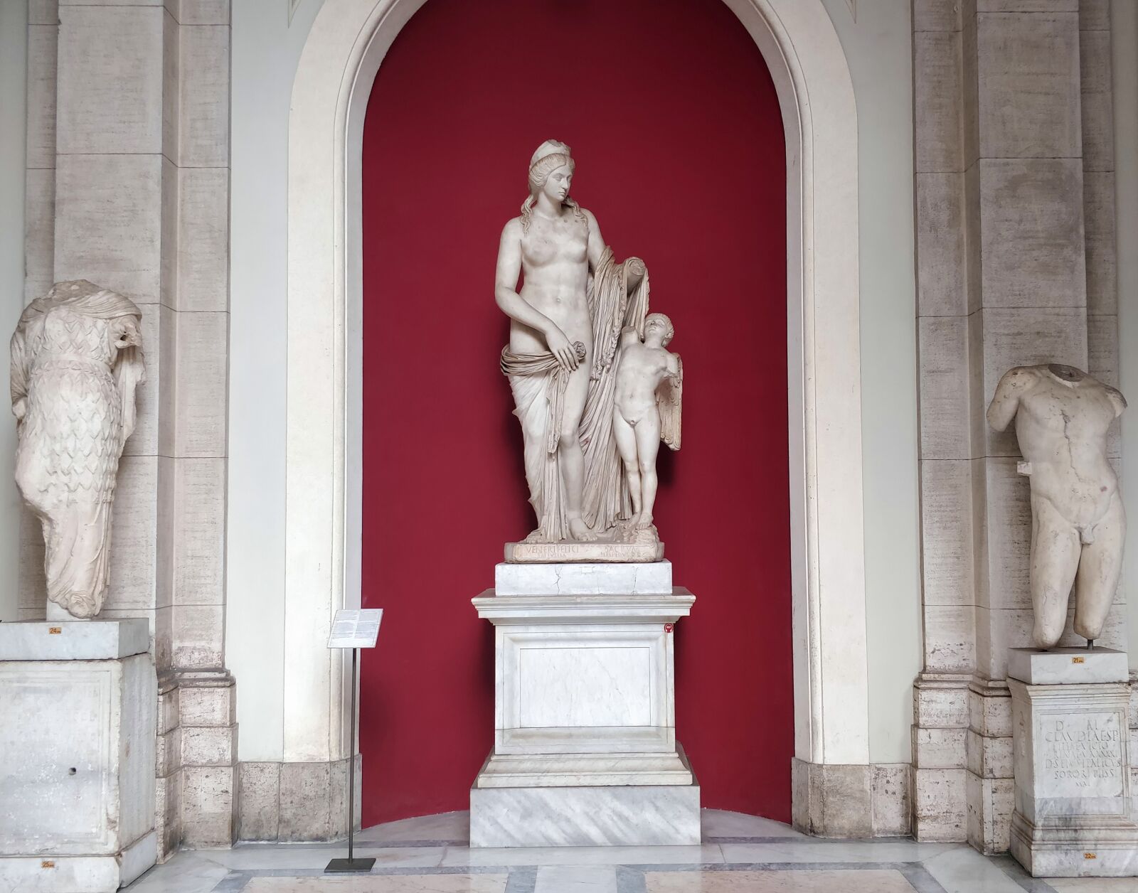 OnePlus 5 sample photo. Sculpture, vatican, rome photography
