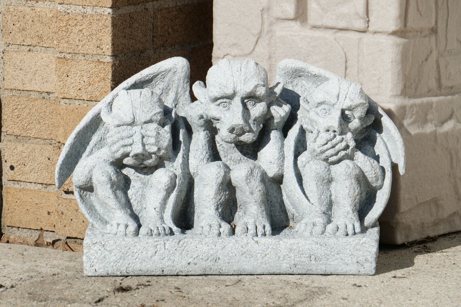 Panasonic Lumix DC-G9 sample photo. See no evil, say photography