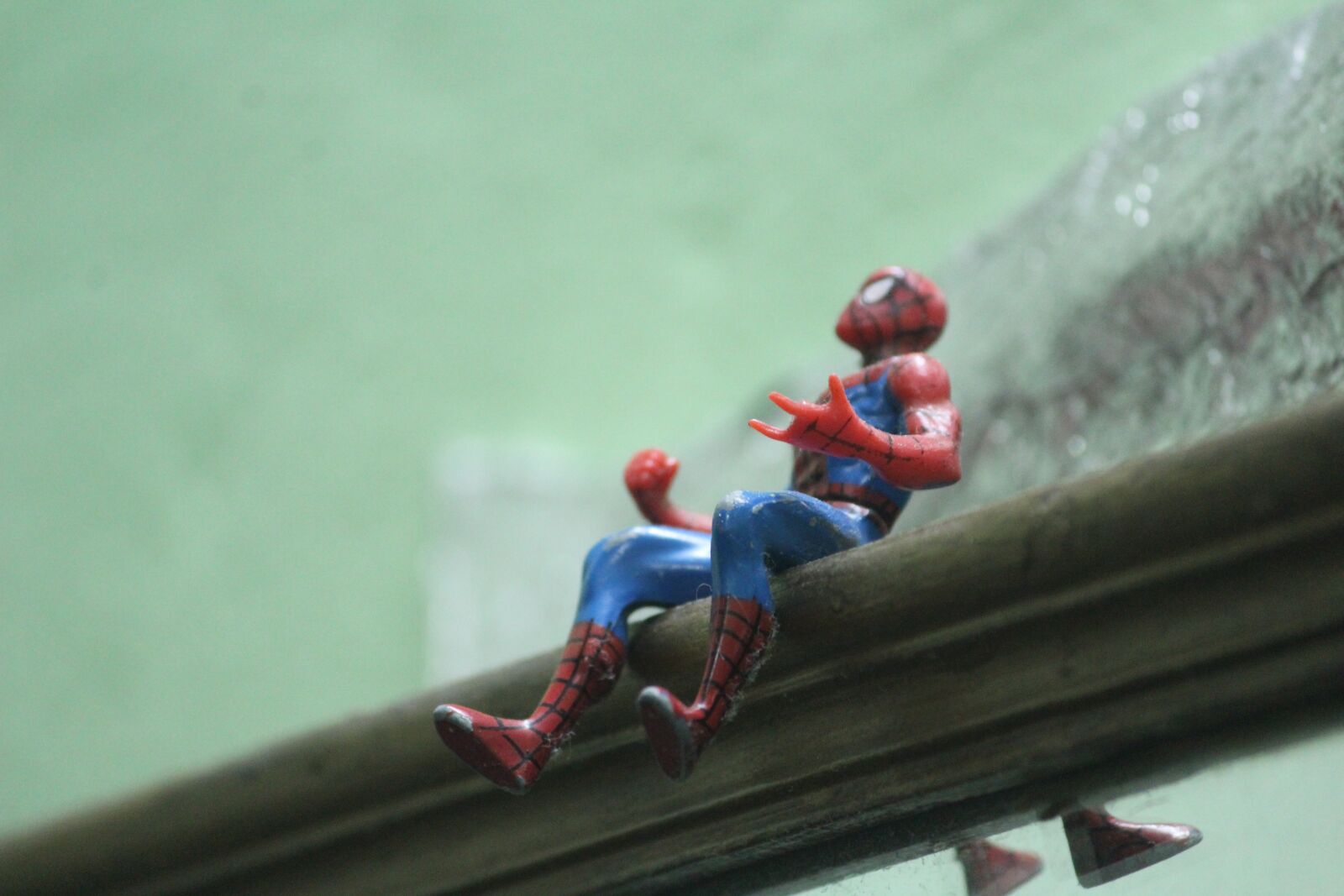 Canon EOS 1200D (EOS Rebel T5 / EOS Kiss X70 / EOS Hi) sample photo. Spiderman, toy, heroes photography