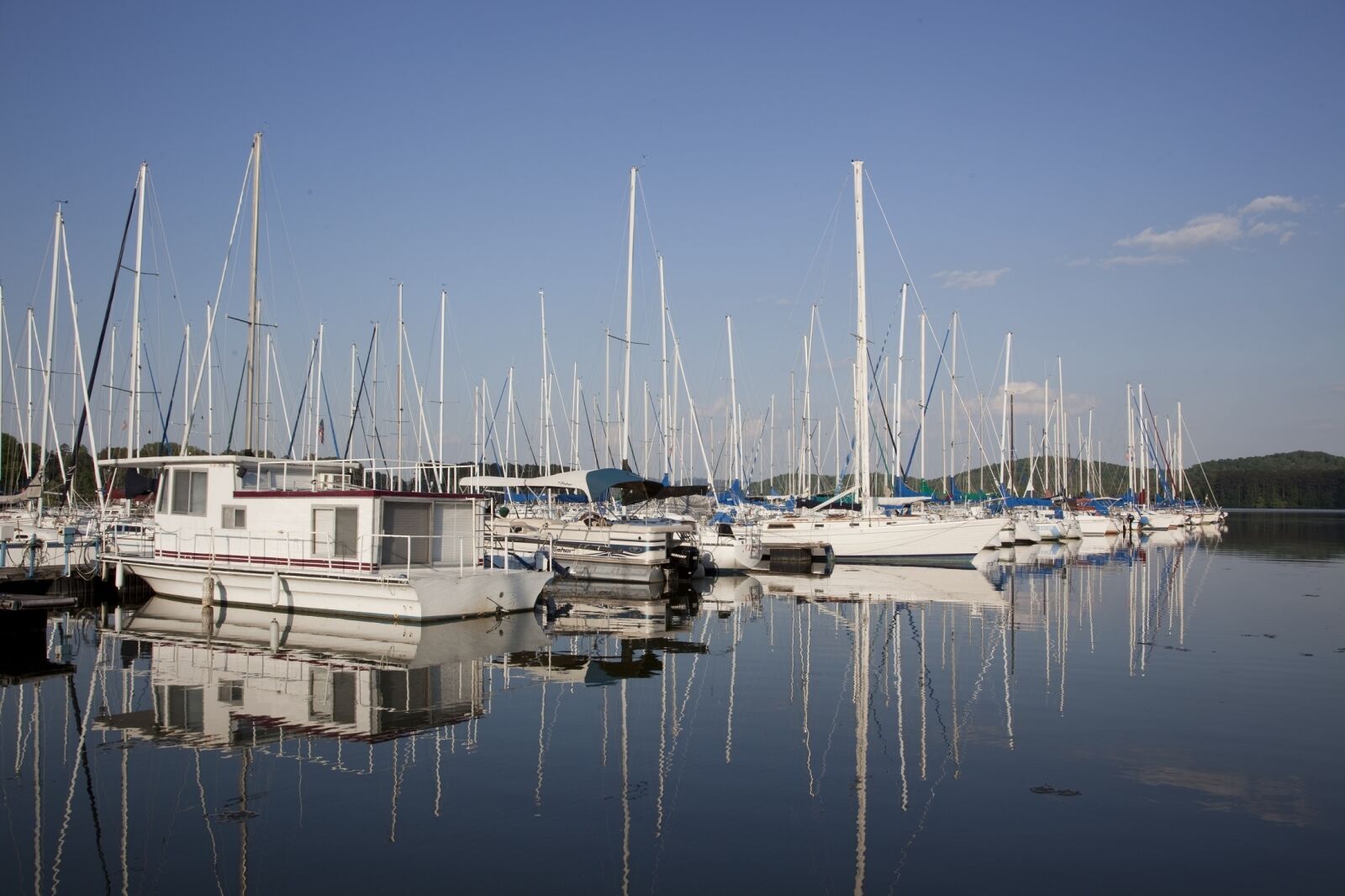 Canon EOS 5D Mark II sample photo. Sailboats, lake, vessels photography