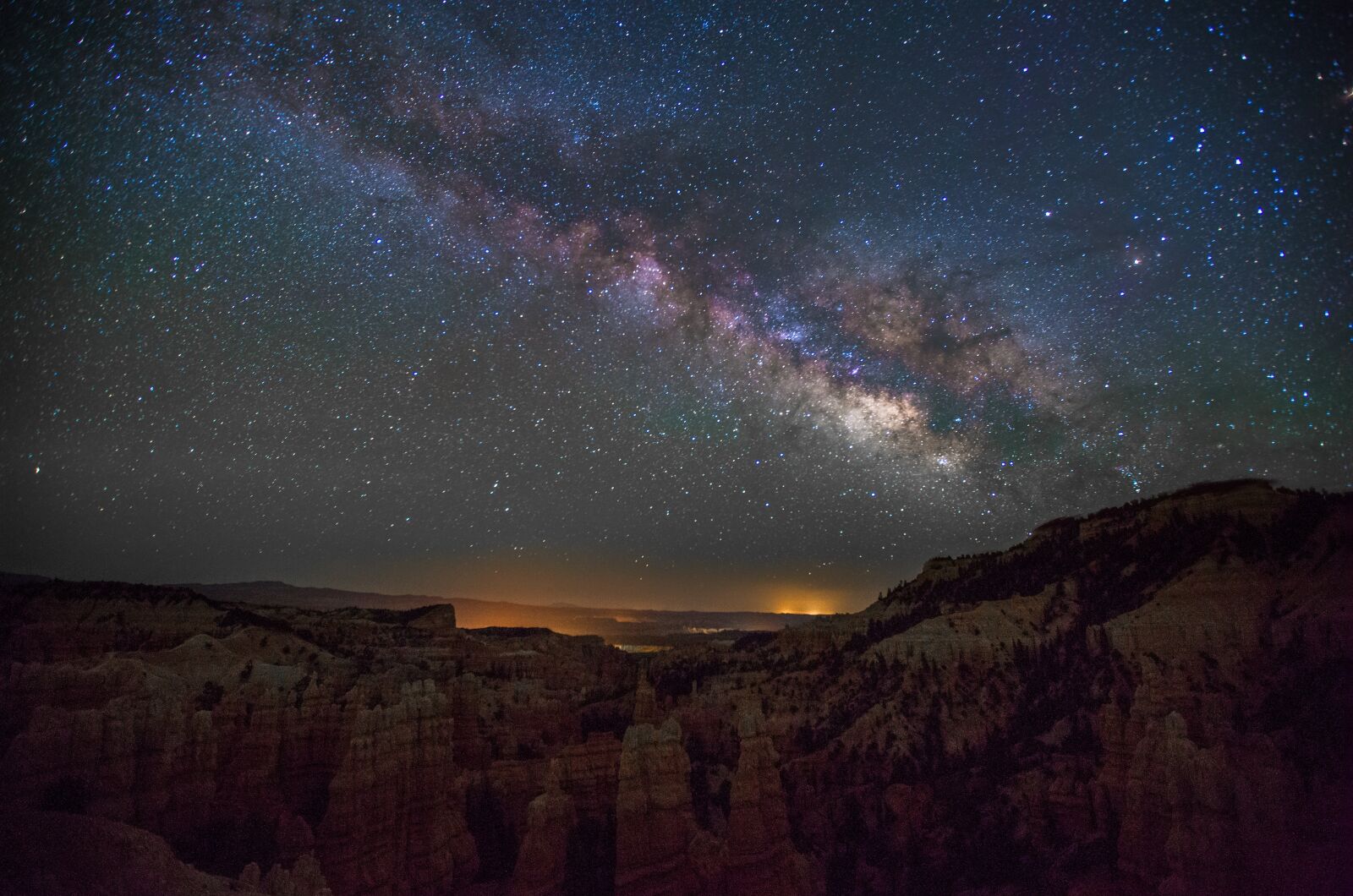 Canon EF 16-35mm F2.8L II USM sample photo. Fairyland canyon, utah, park photography