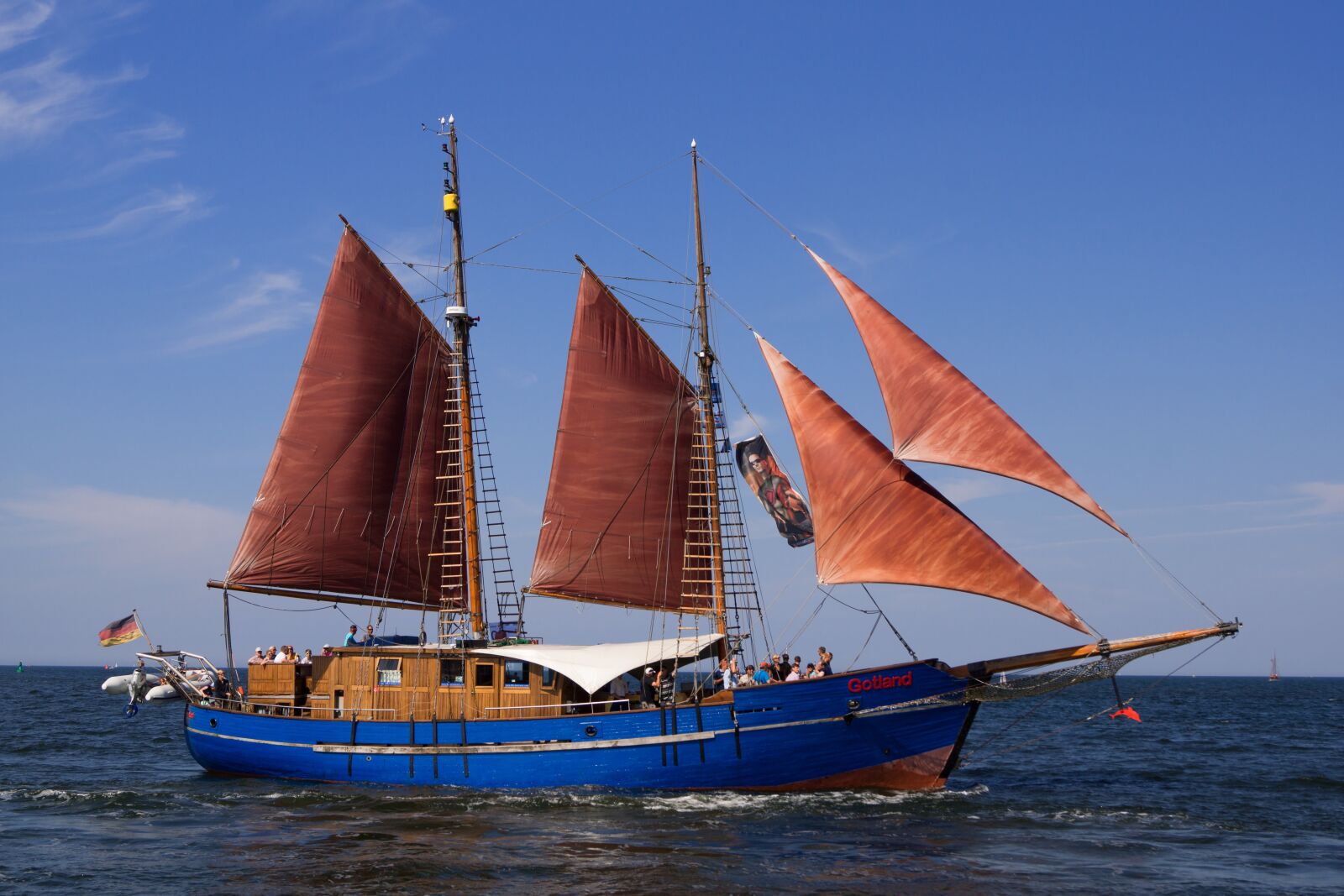 Sony SLT-A77 sample photo. Hanse sail, gotland, ship photography