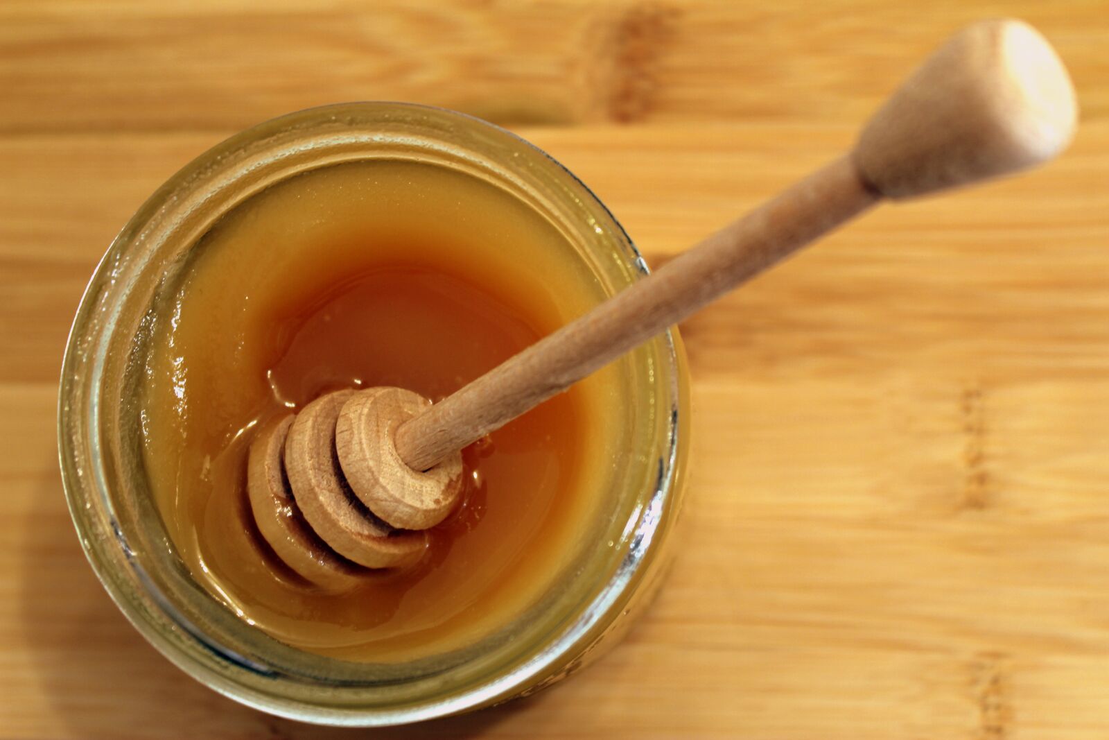 Canon EOS 1300D (EOS Rebel T6 / EOS Kiss X80) sample photo. Wood, honey, spoon photography