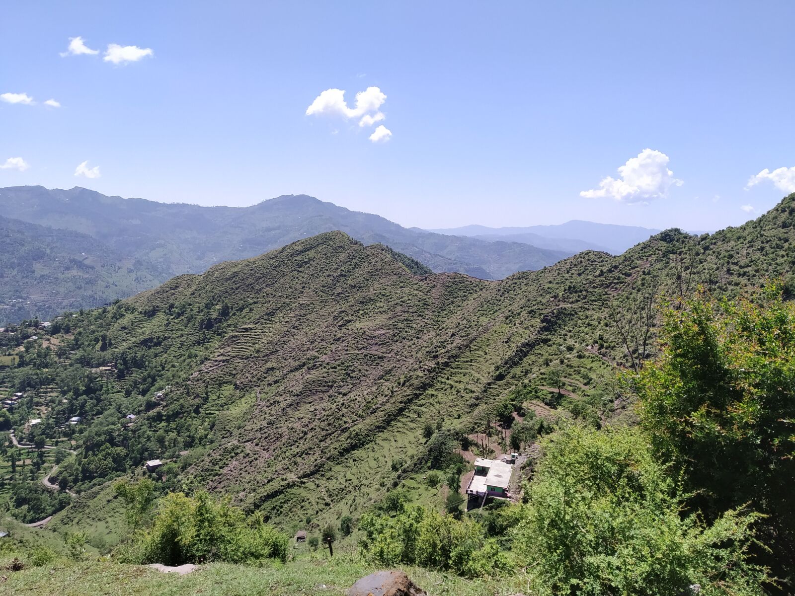 Xiaomi Redmi Note 7 sample photo. Sky, clouds, kashmir hill photography