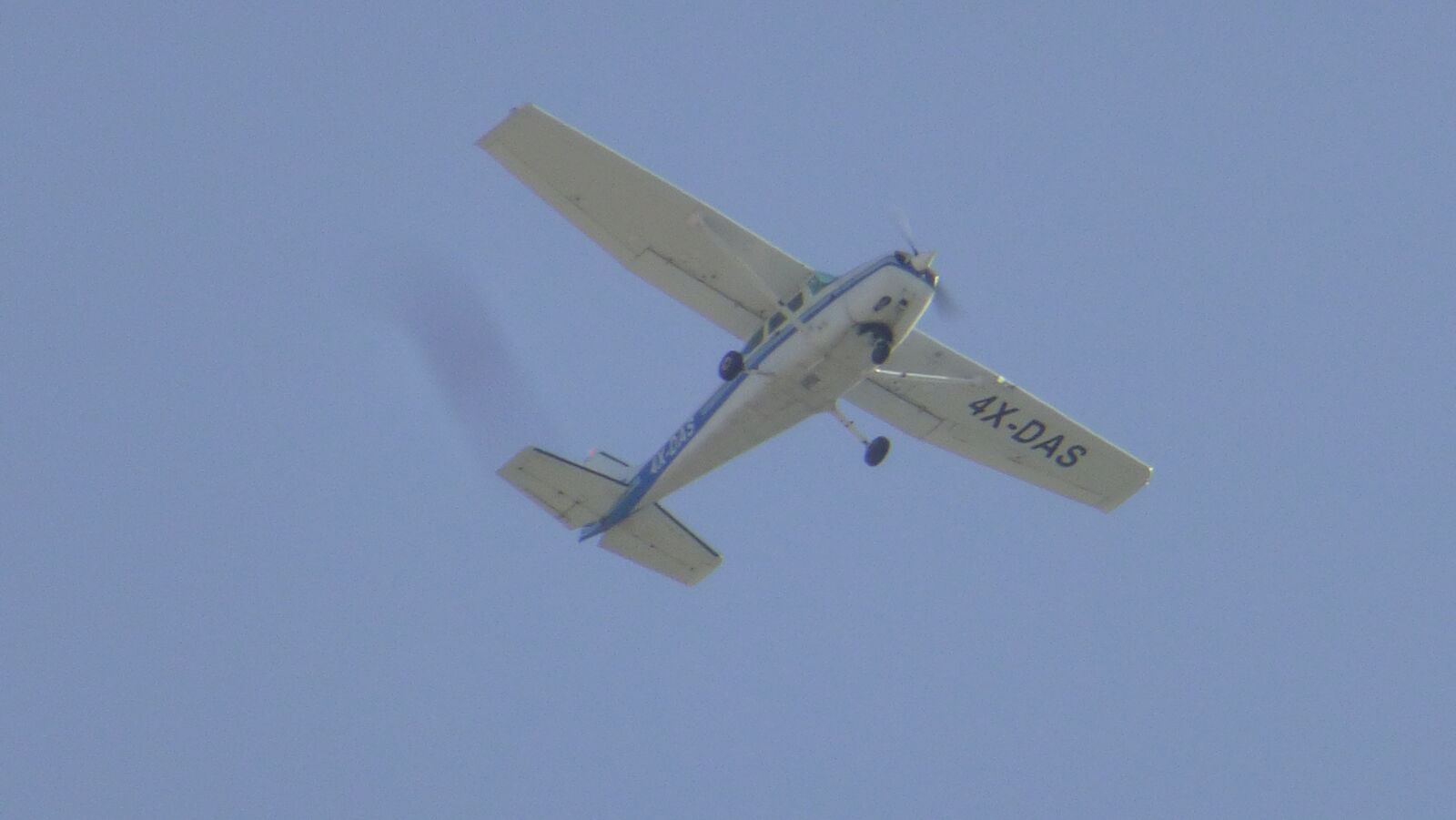 Panasonic Lumix DMC-ZS20 (Lumix DMC-TZ30) sample photo. Plane in air photography