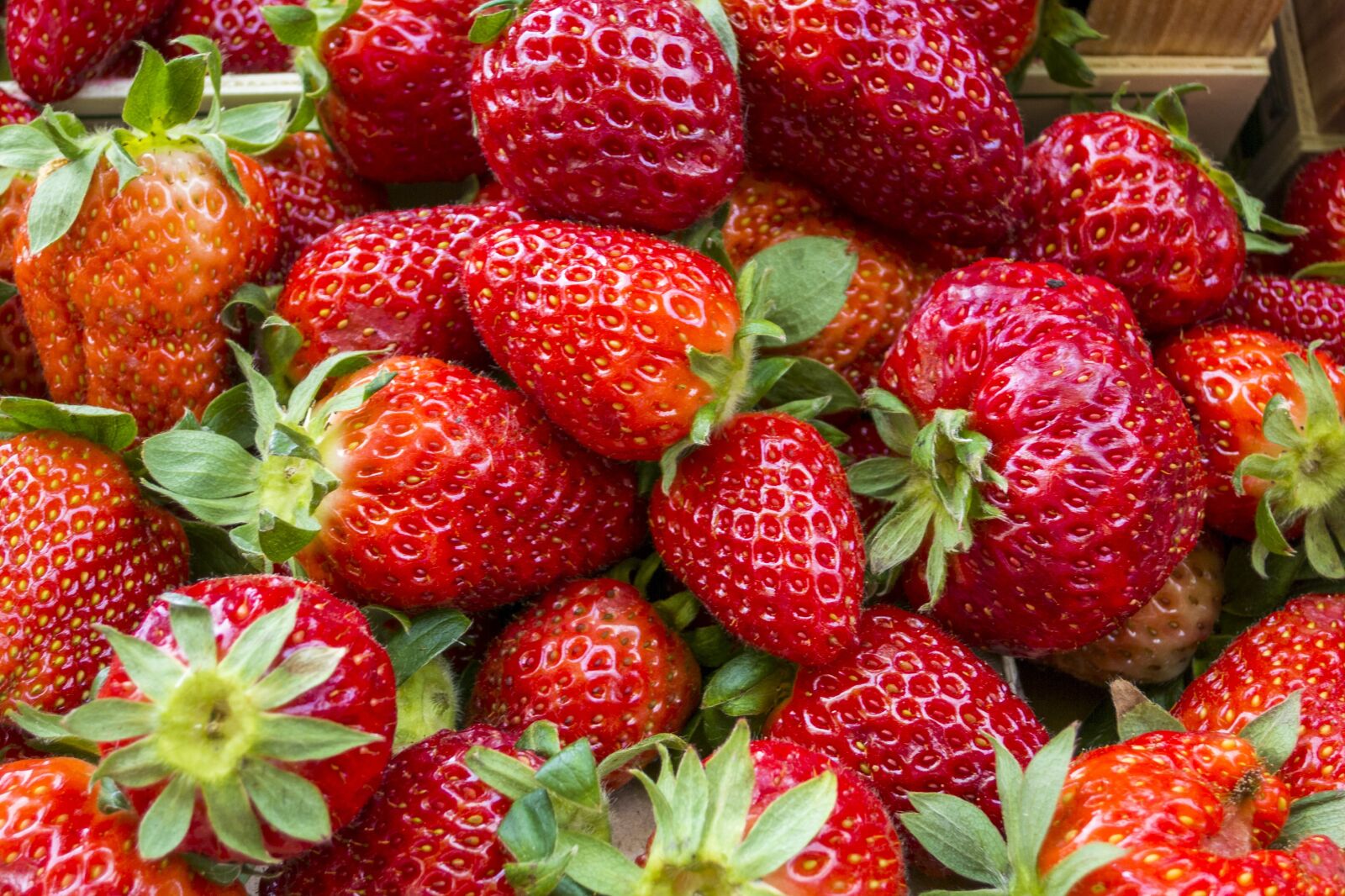 Canon PowerShot S110 sample photo. Strawberries, fruit, fruits photography