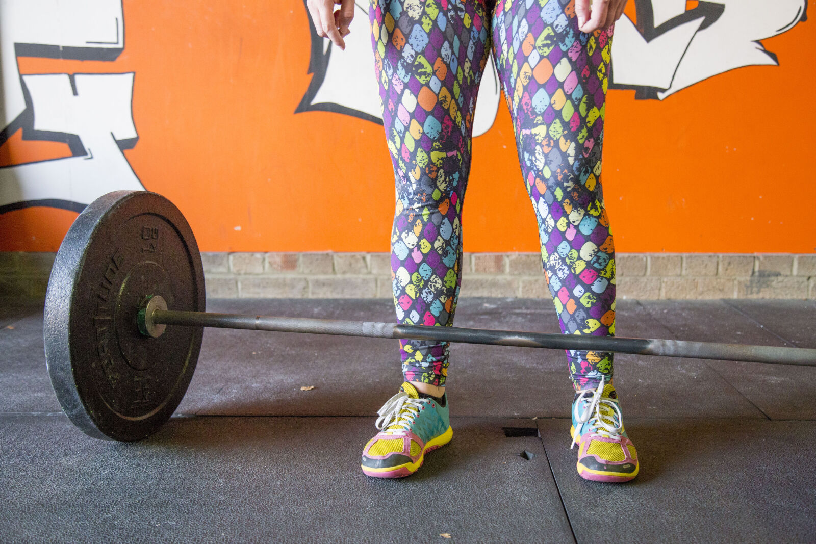 Canon EOS 6D + Canon EF 24-105mm F4L IS USM sample photo. Barbell, bright, leggings, crossfit photography