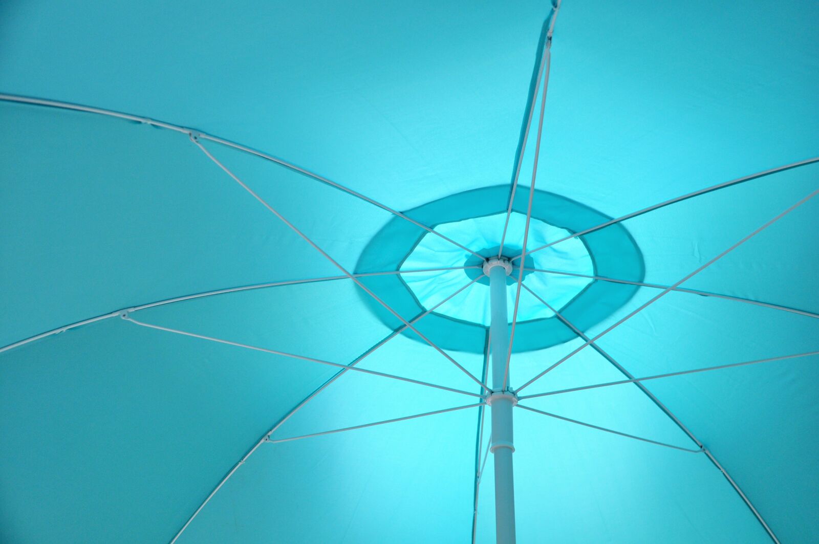 Nikon D90 sample photo. Parasol, blue, summer photography
