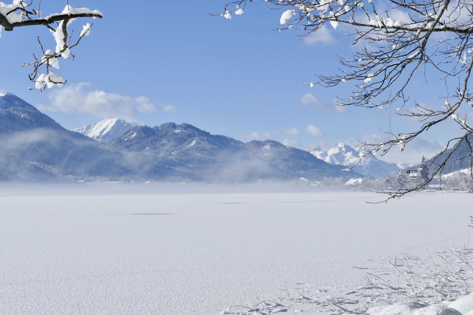Panasonic Lumix DMC-FZ1000 sample photo. Snow, winter, mountain photography