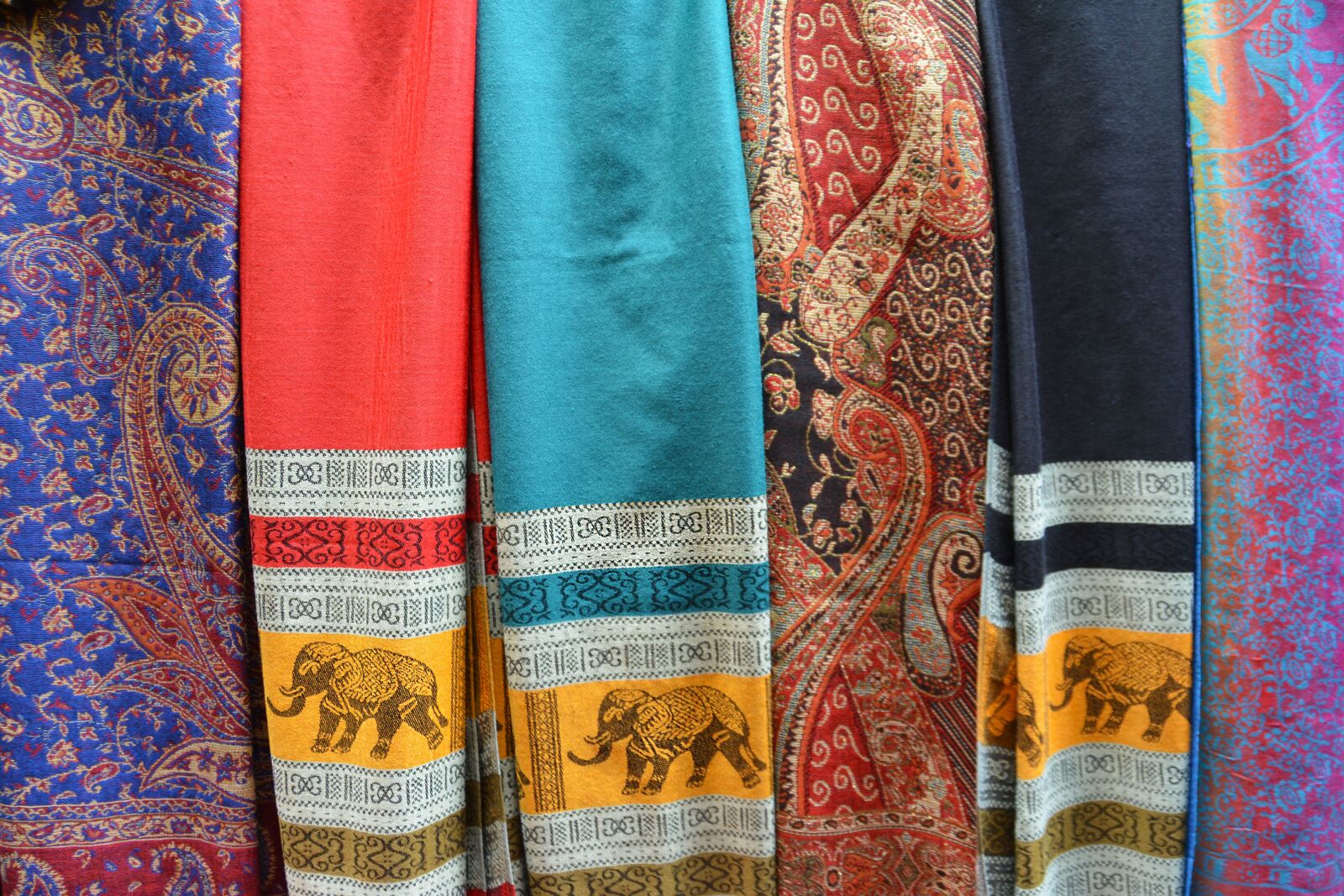 Nikon D5200 sample photo. Scarves, neck ties, fashion photography