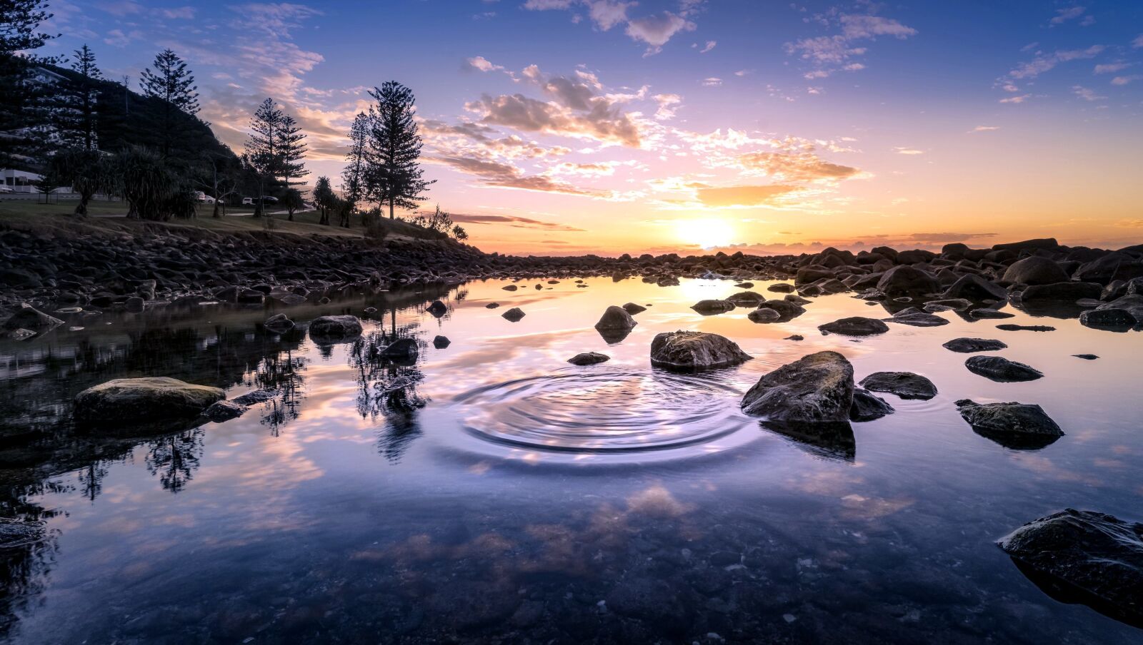 Sony a7R II + ZEISS Batis 18mm F2.8 sample photo. Sunset, water ripples, landscape photography